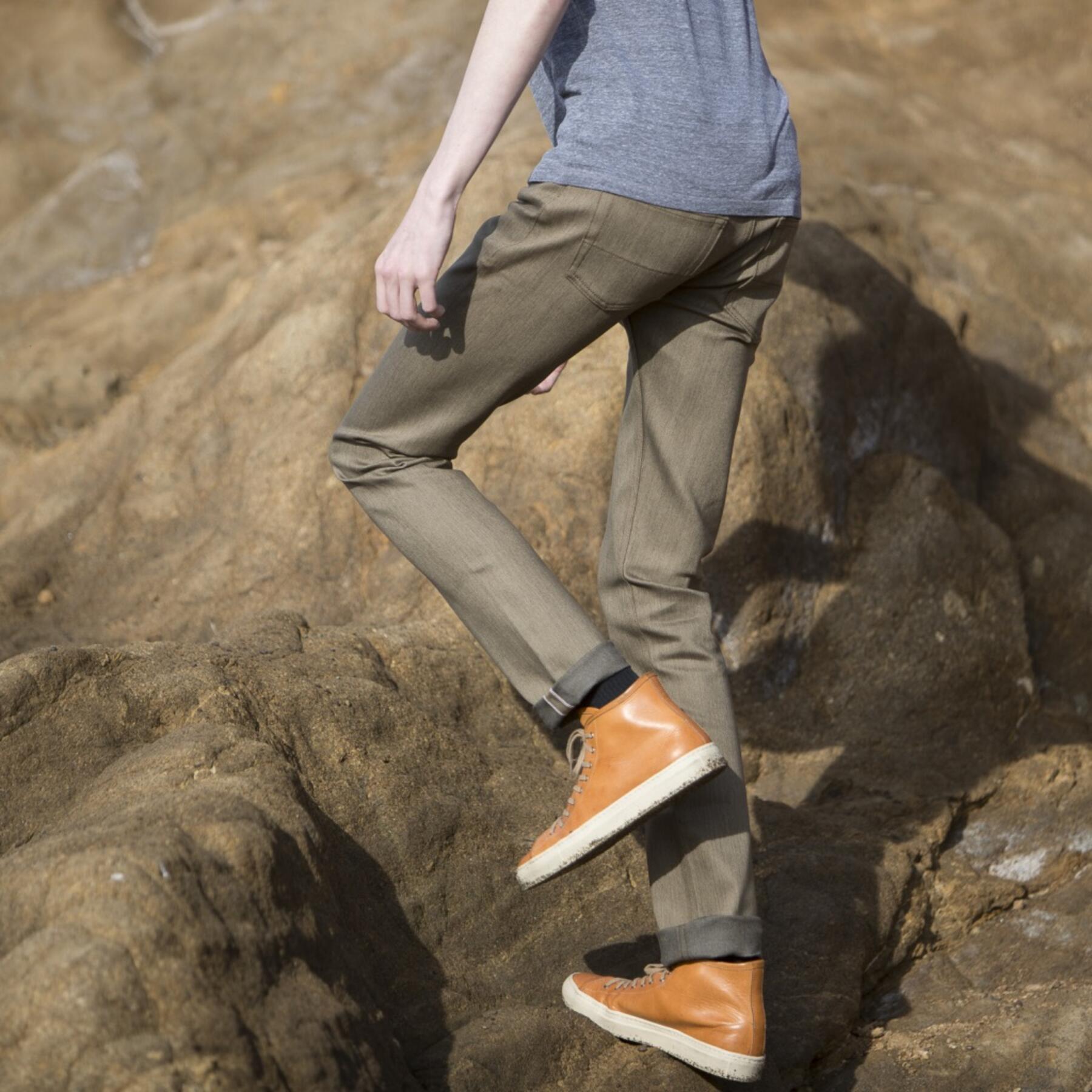 gustin #381 brownxblack stretch