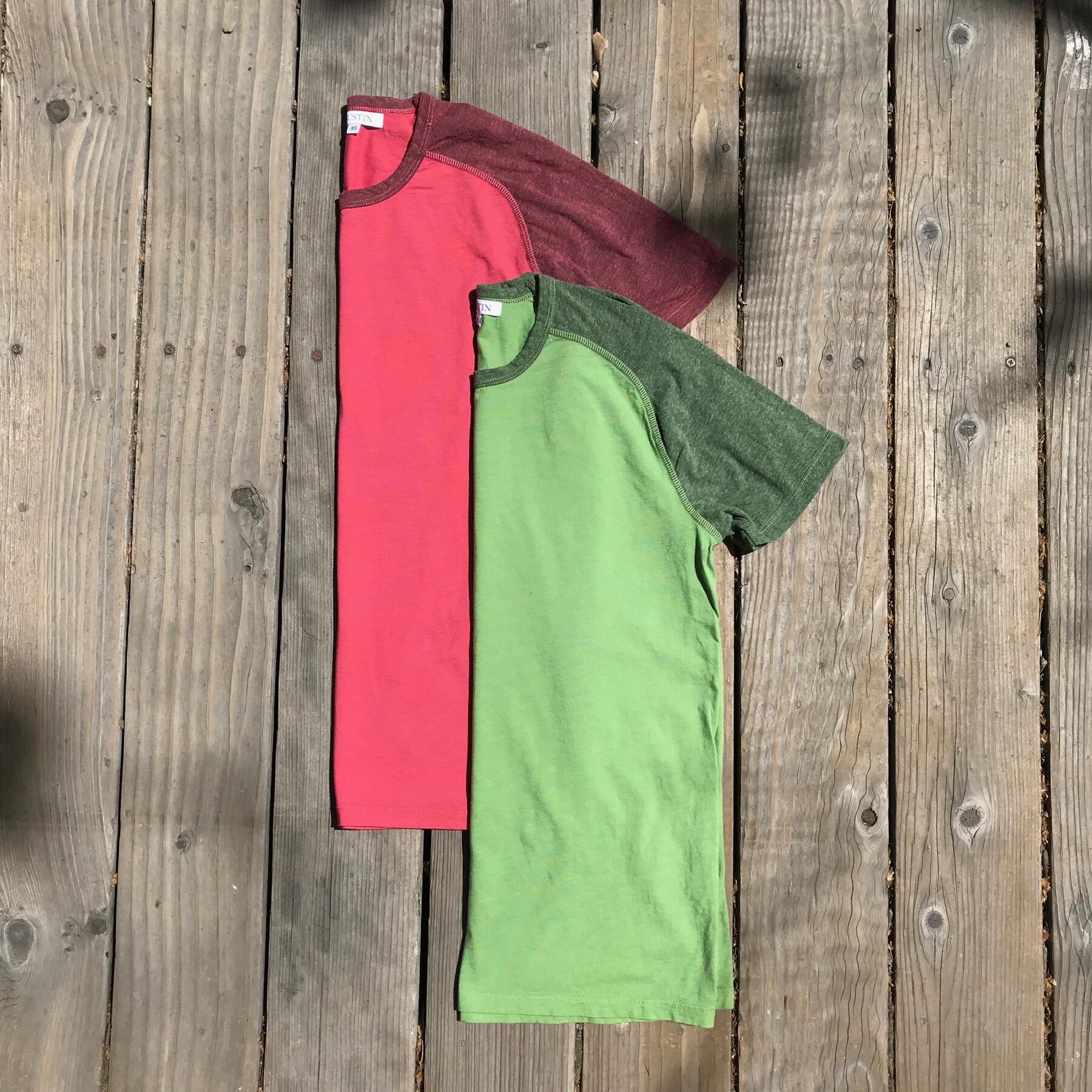 gustin raglan t-shirt 2pk (crimson, fern green)