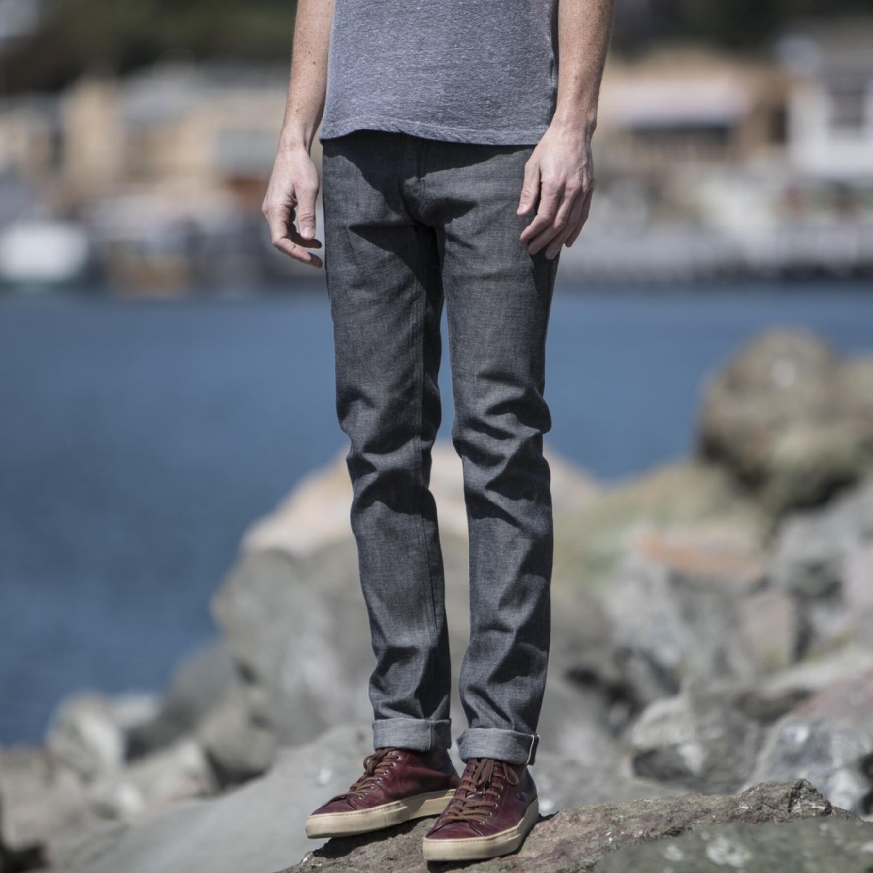gustin #392 charcoal featherweight