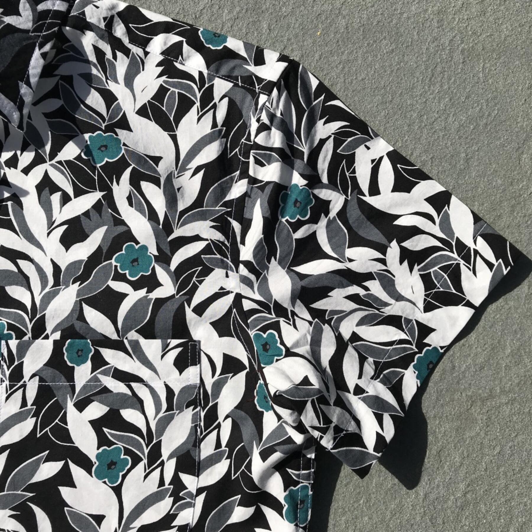 gustin #578 black floral