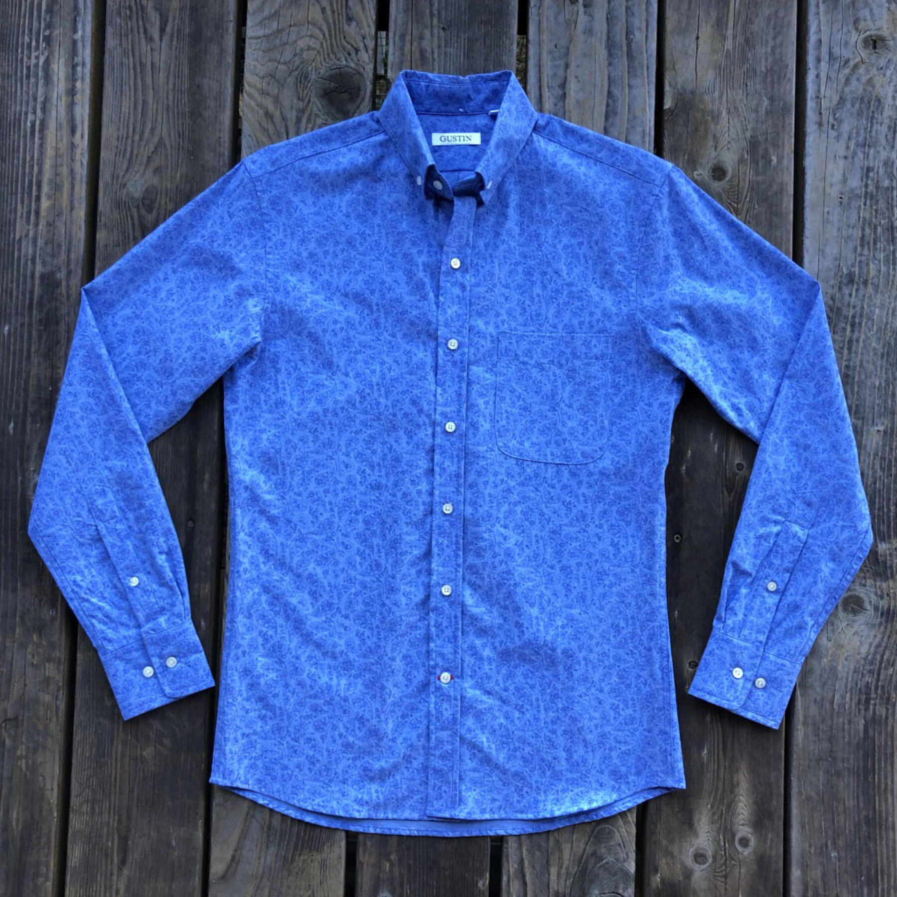 gustin #596 bright blue paisley