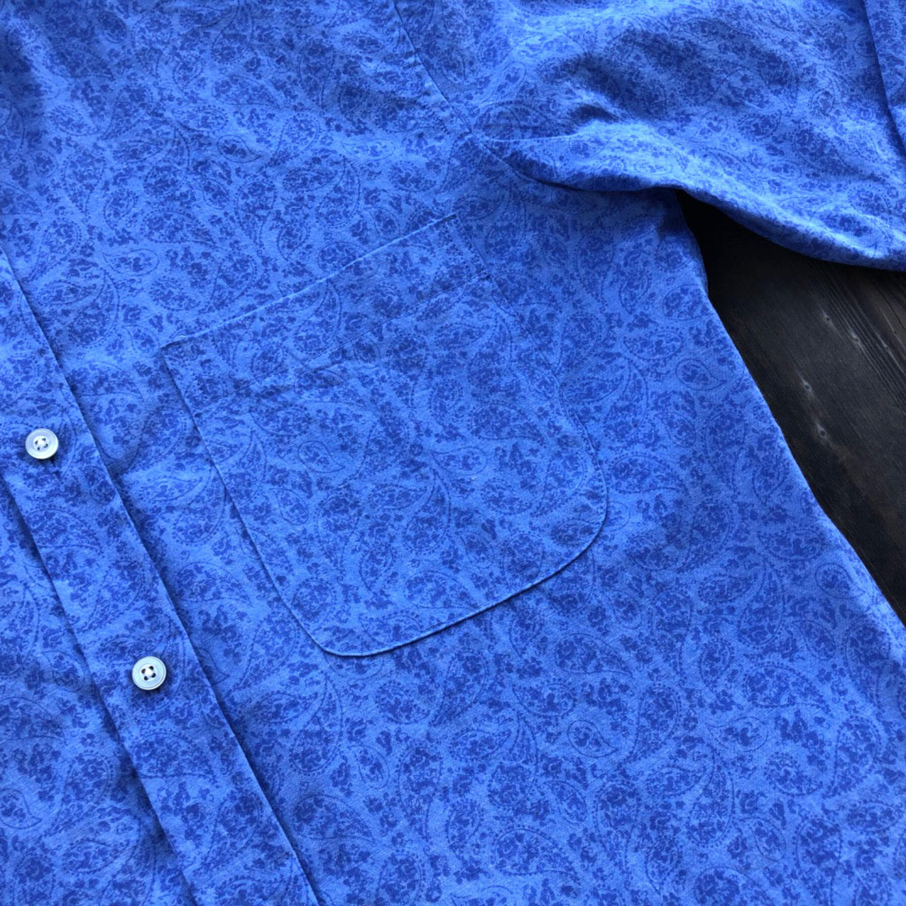 gustin #596 bright blue paisley