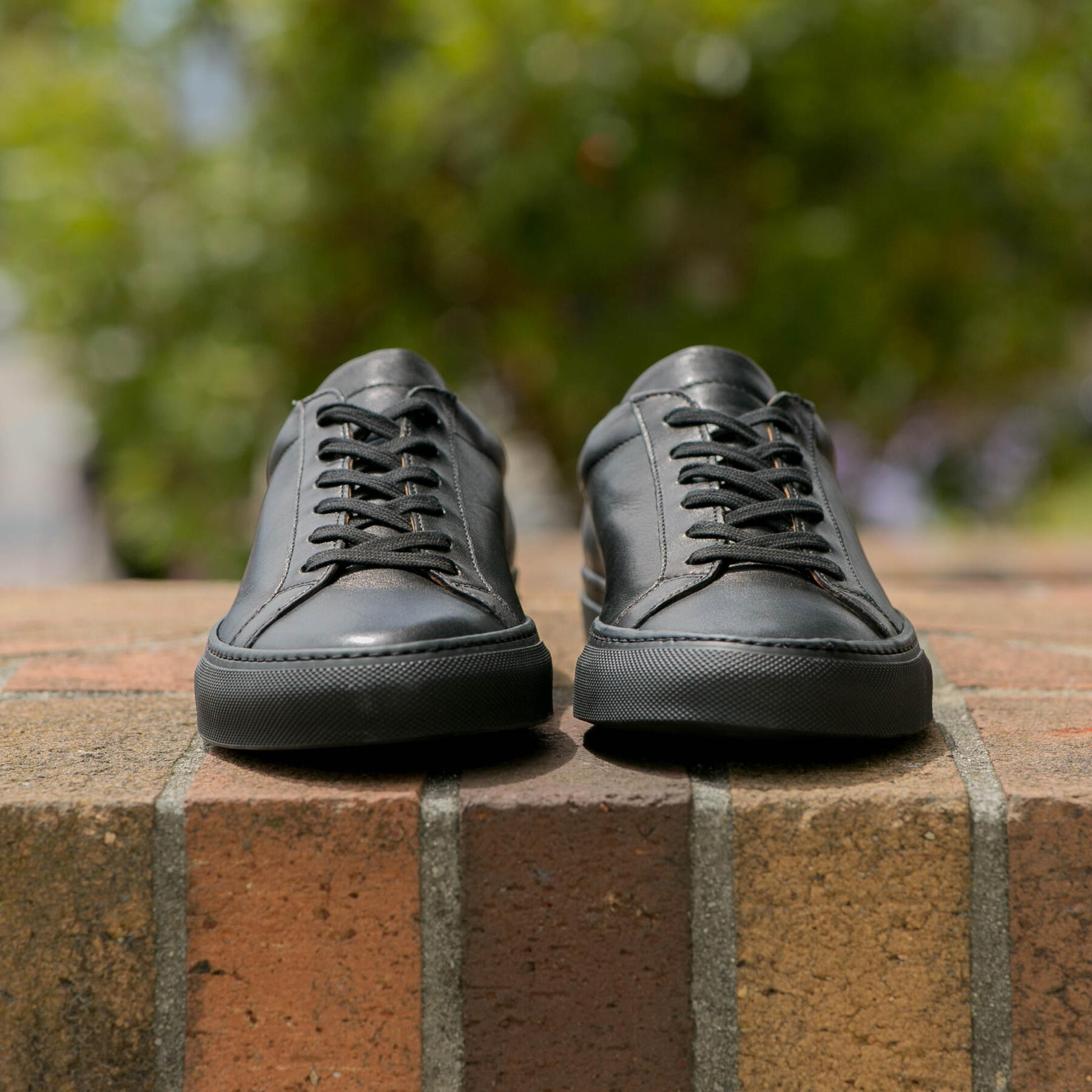 gustin black x black low top