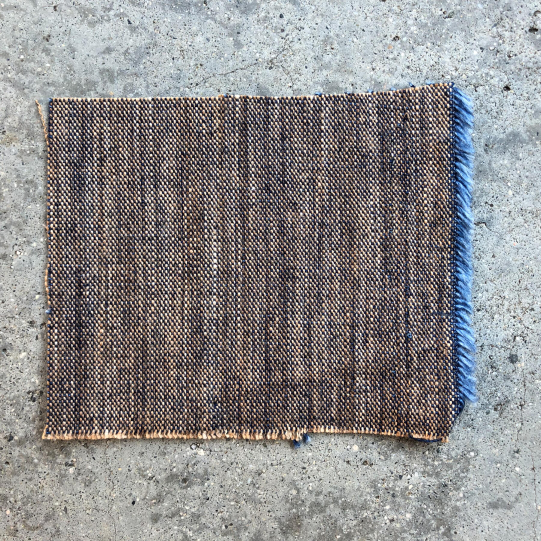 gustin #622 persimmonxindigo shirt