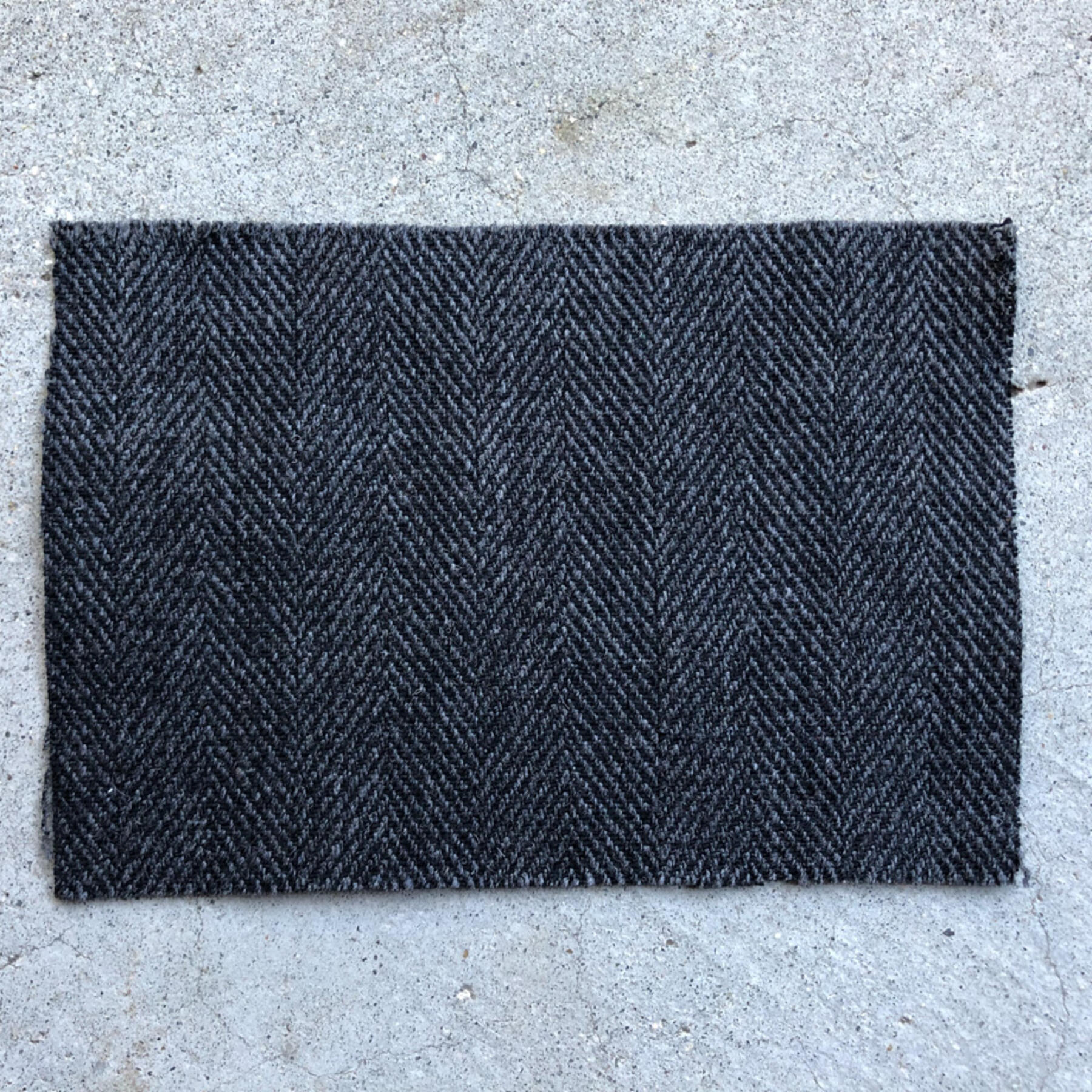 gustin #186 japan wool herringbone chinos - charcoal