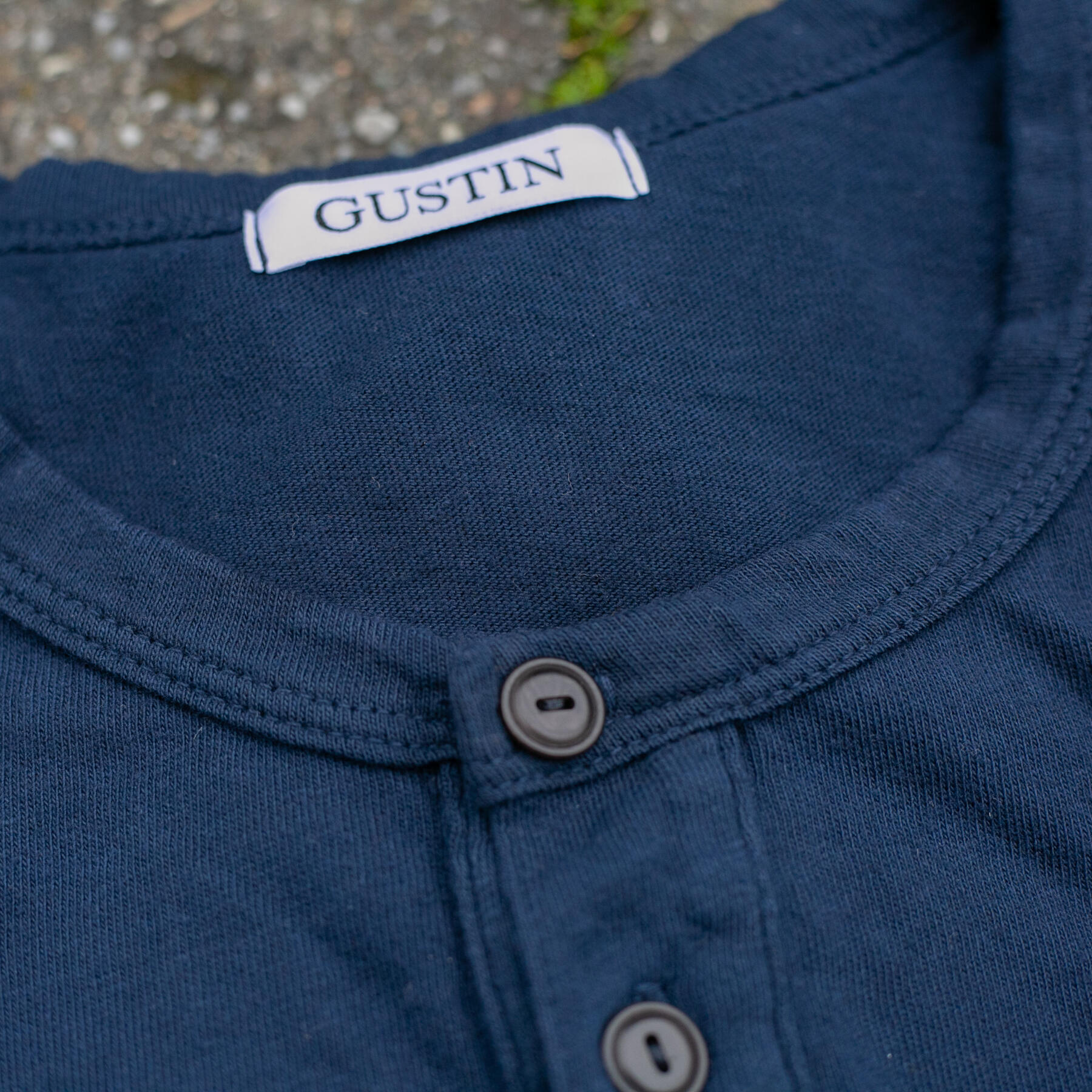 gustin short sleeve henley - navy