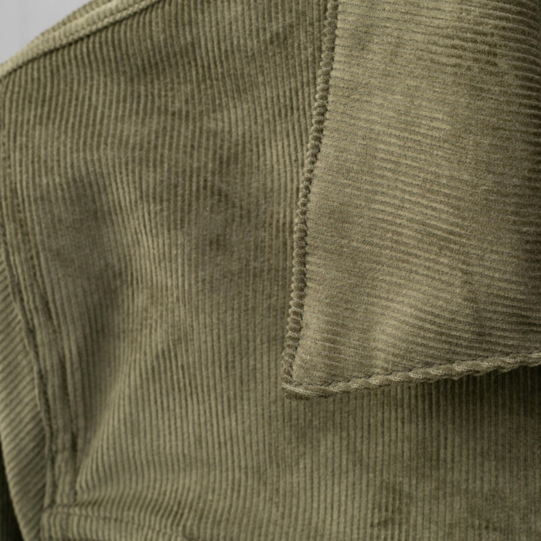 gustin corduroy trucker - olive