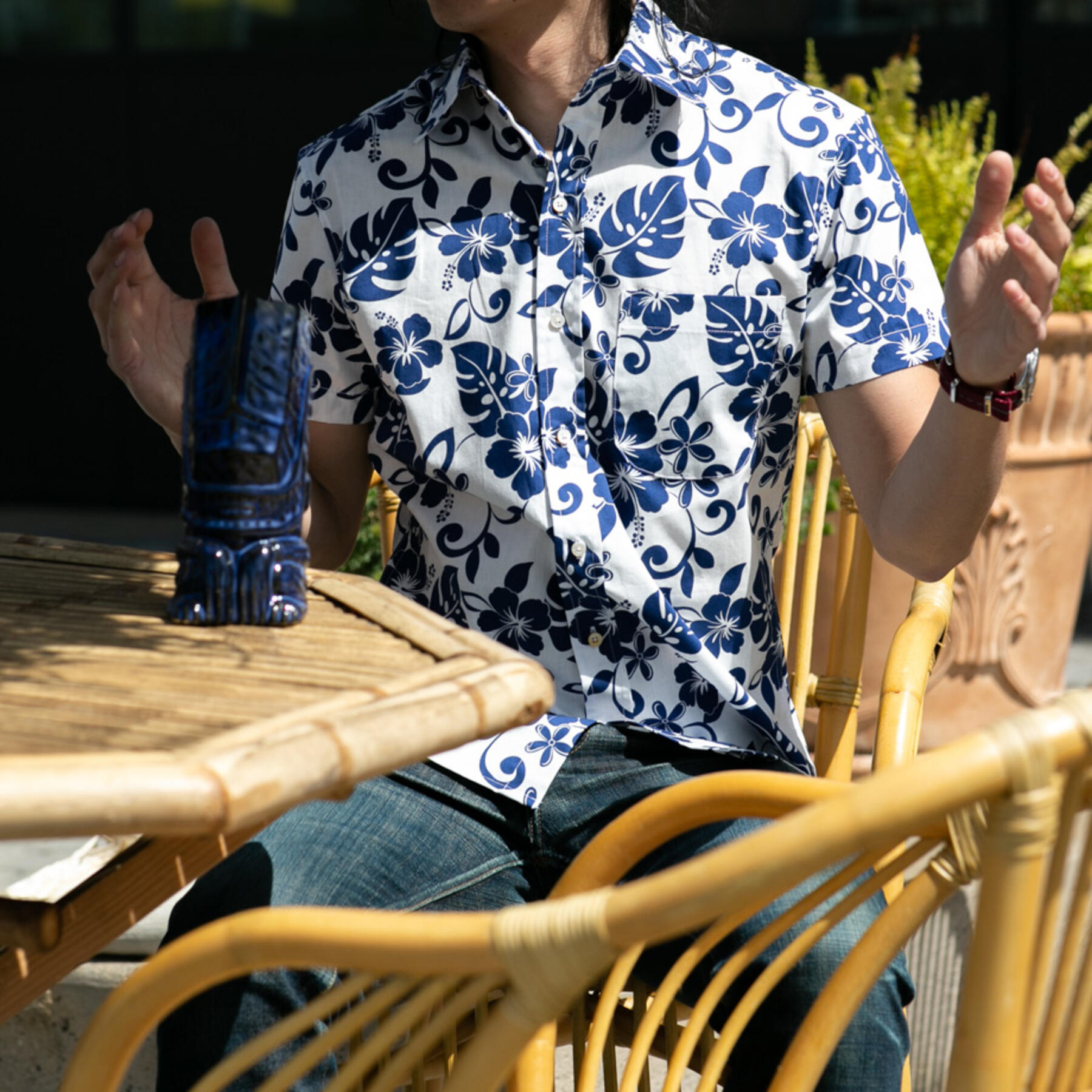gustin #677 white blue floral short sleeve shirt
