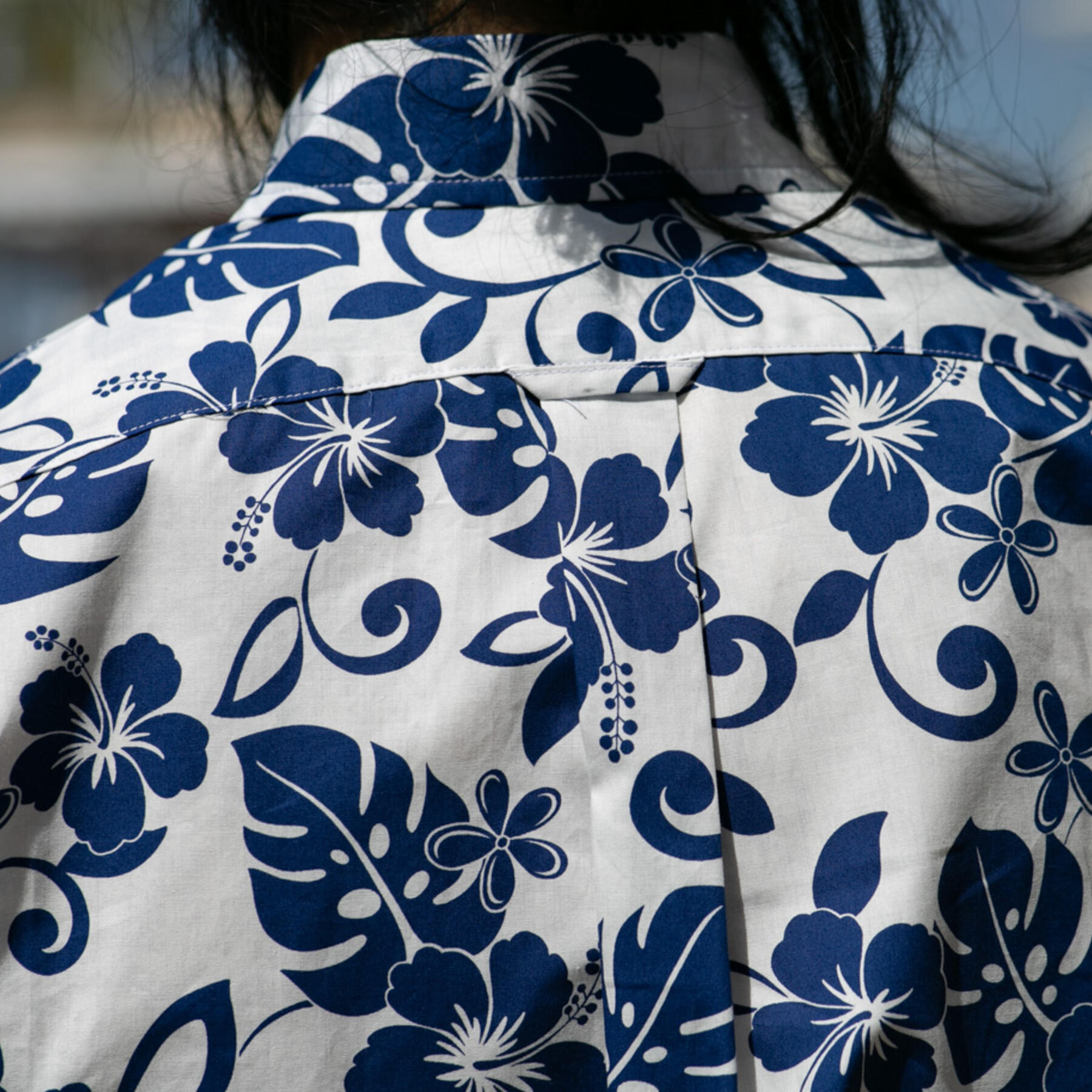 gustin #677 white blue floral short sleeve shirt