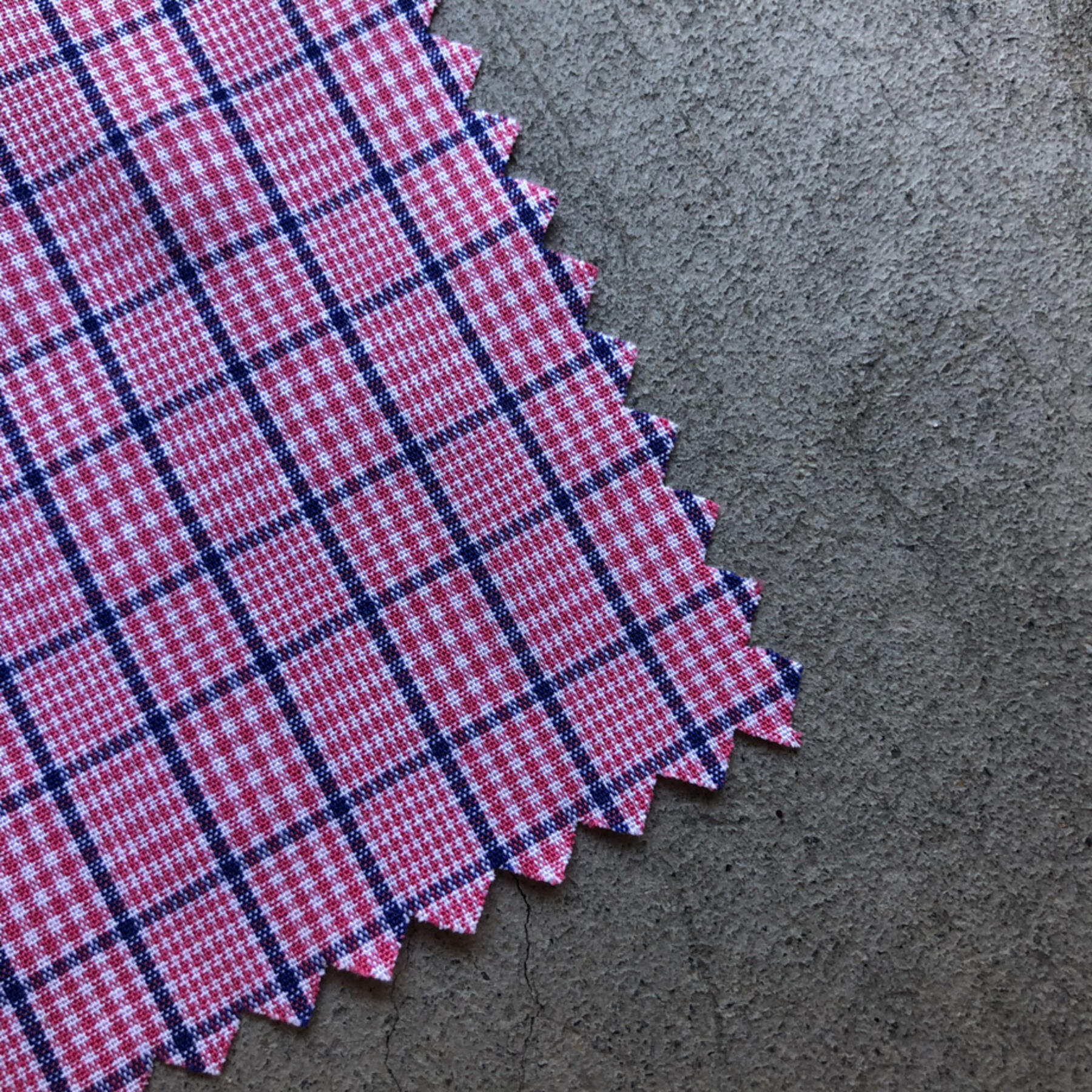 gustin #664 pink micro grid