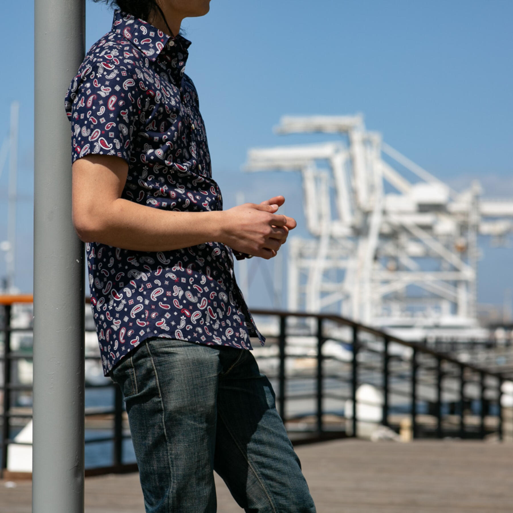 gustin #678 navy red paisley short sleeve shirt