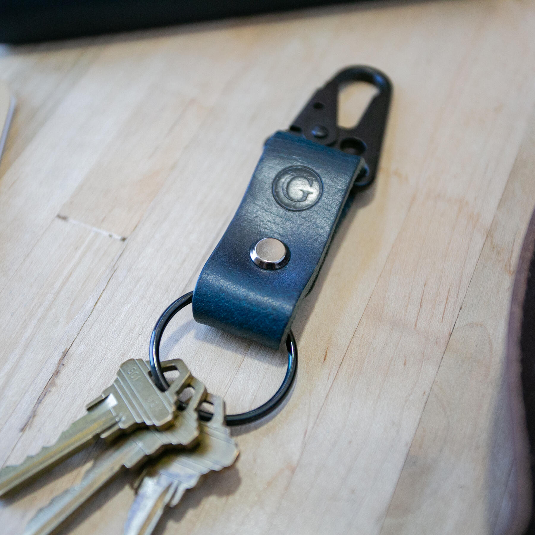 gustin military key clip - navy