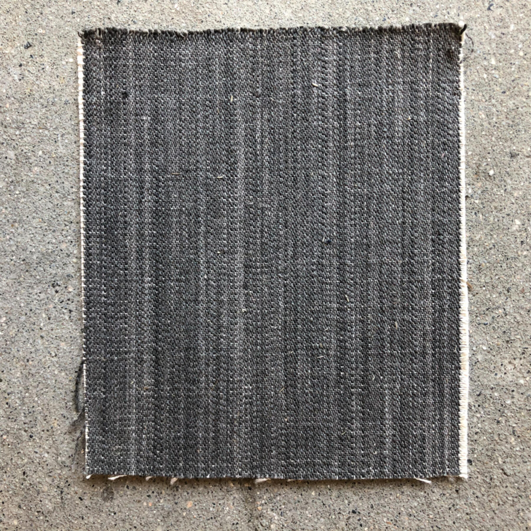 gustin #432 charcoal linen selvedge