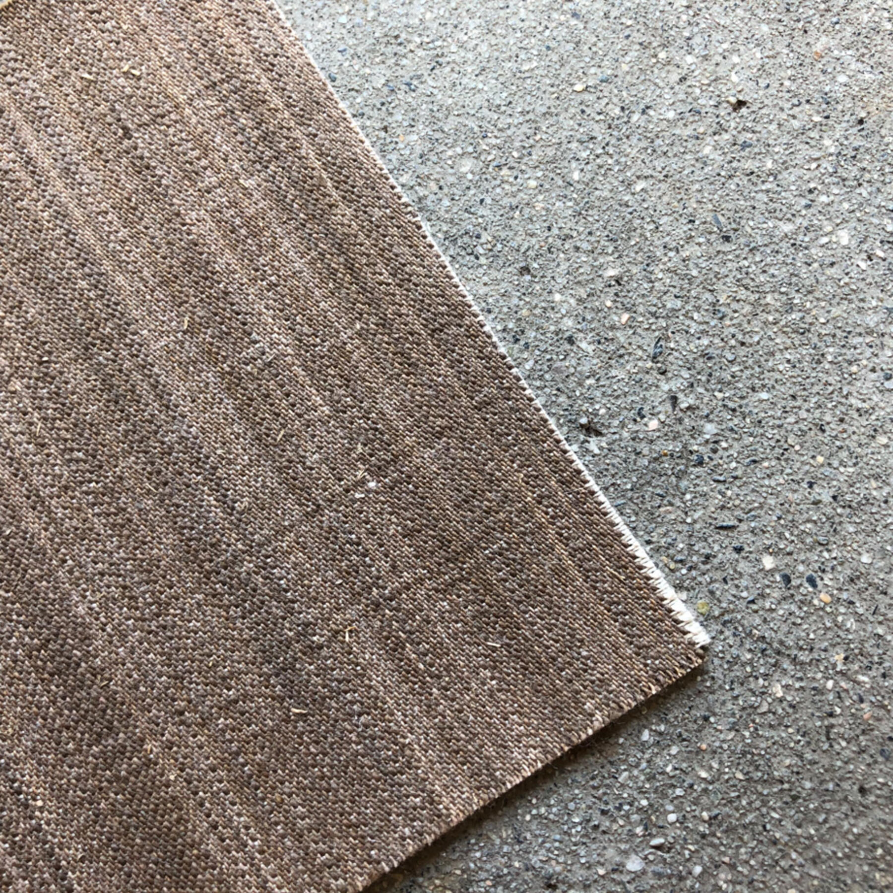 gustin #430 umber linen selvedge