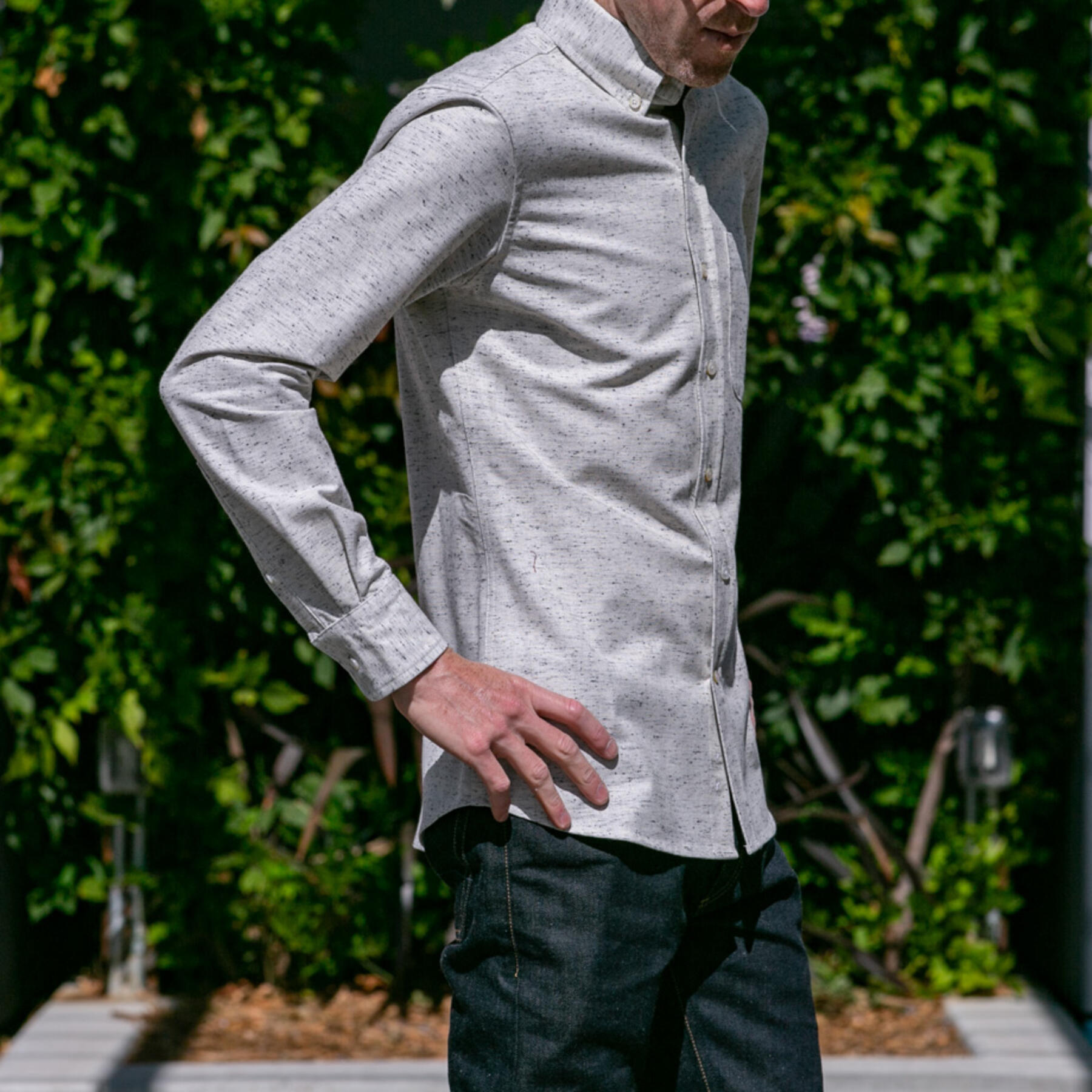 gustin #635 black neps natural chambray