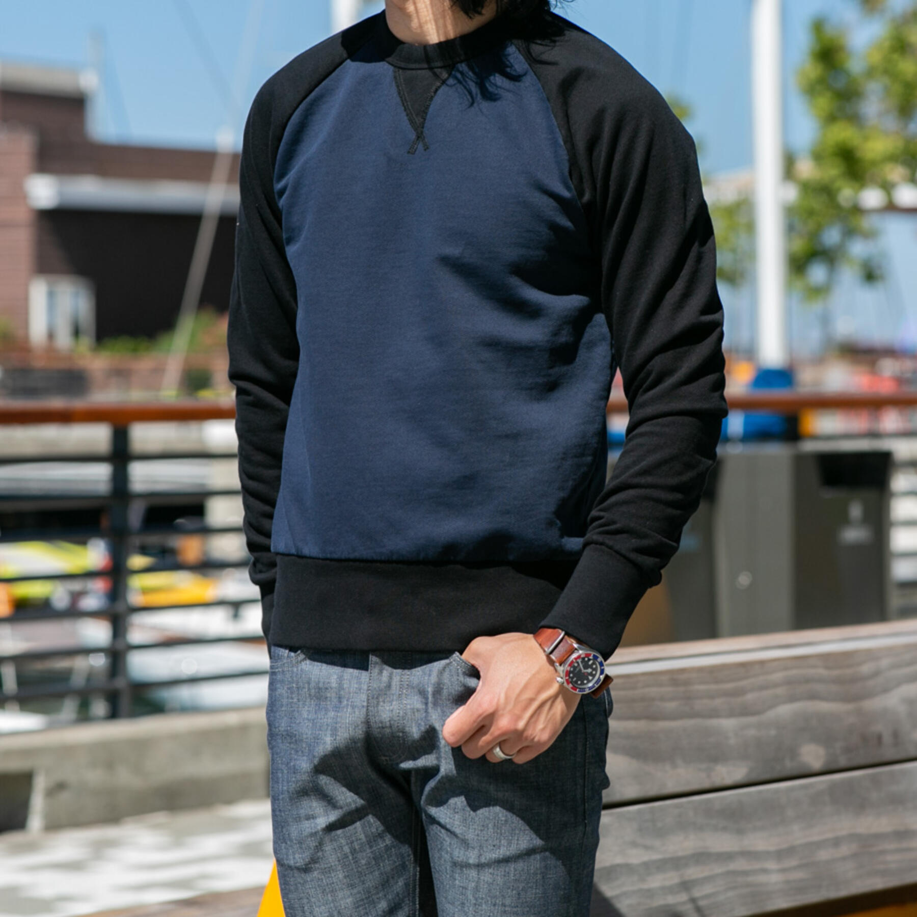gustin contrast color sweatshirt - navy black