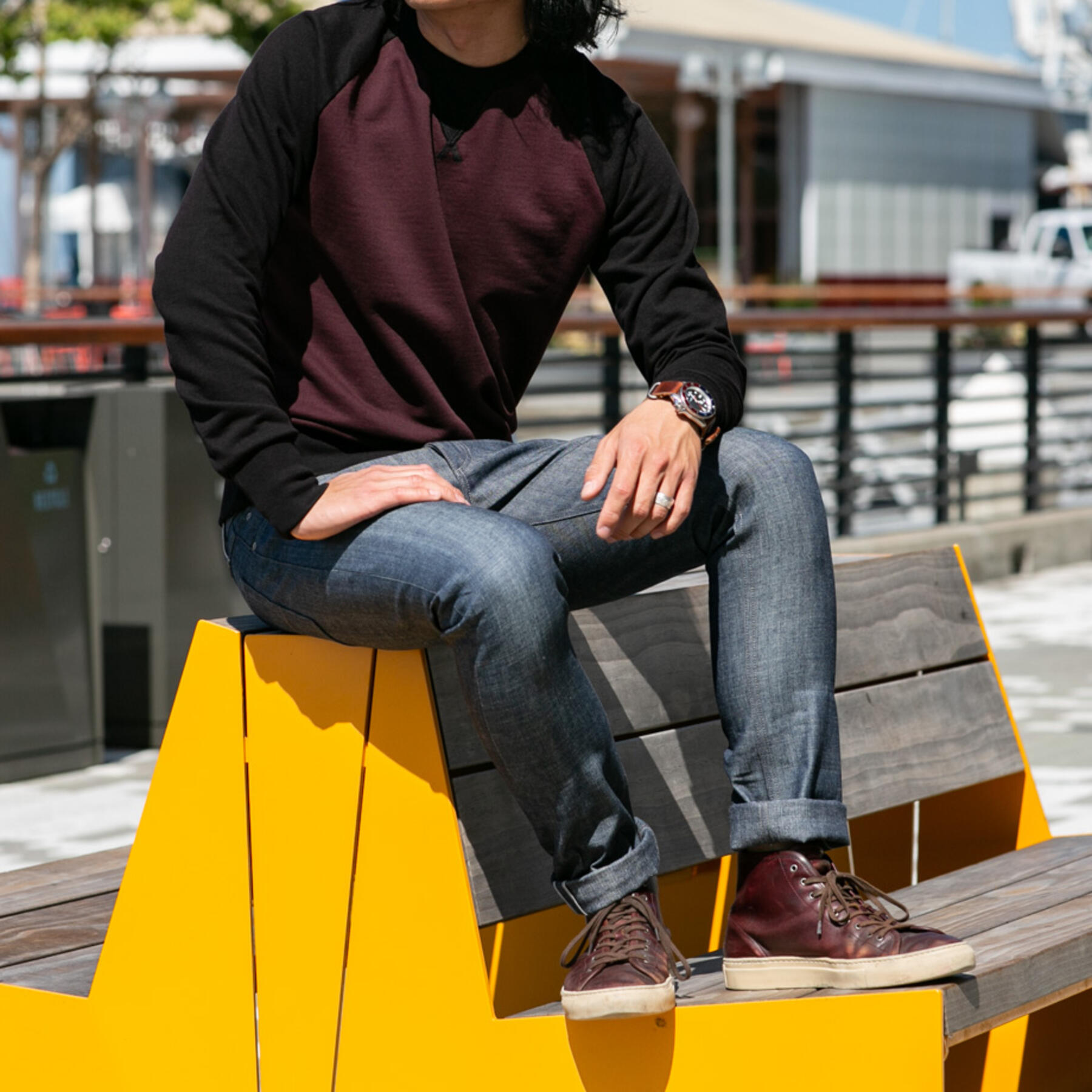 gustin contrast color sweatshirt - crimson black