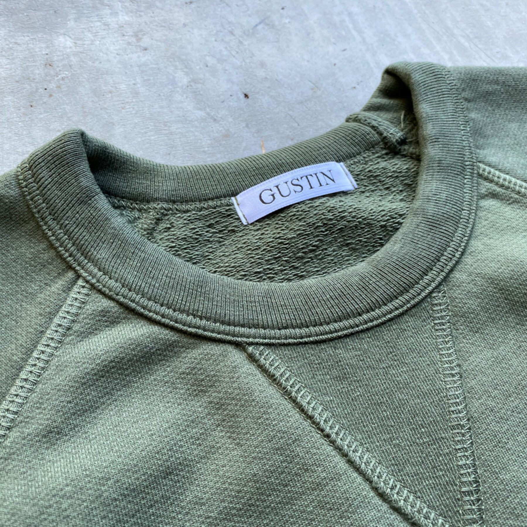 gustin pocket sweatshirt - moss