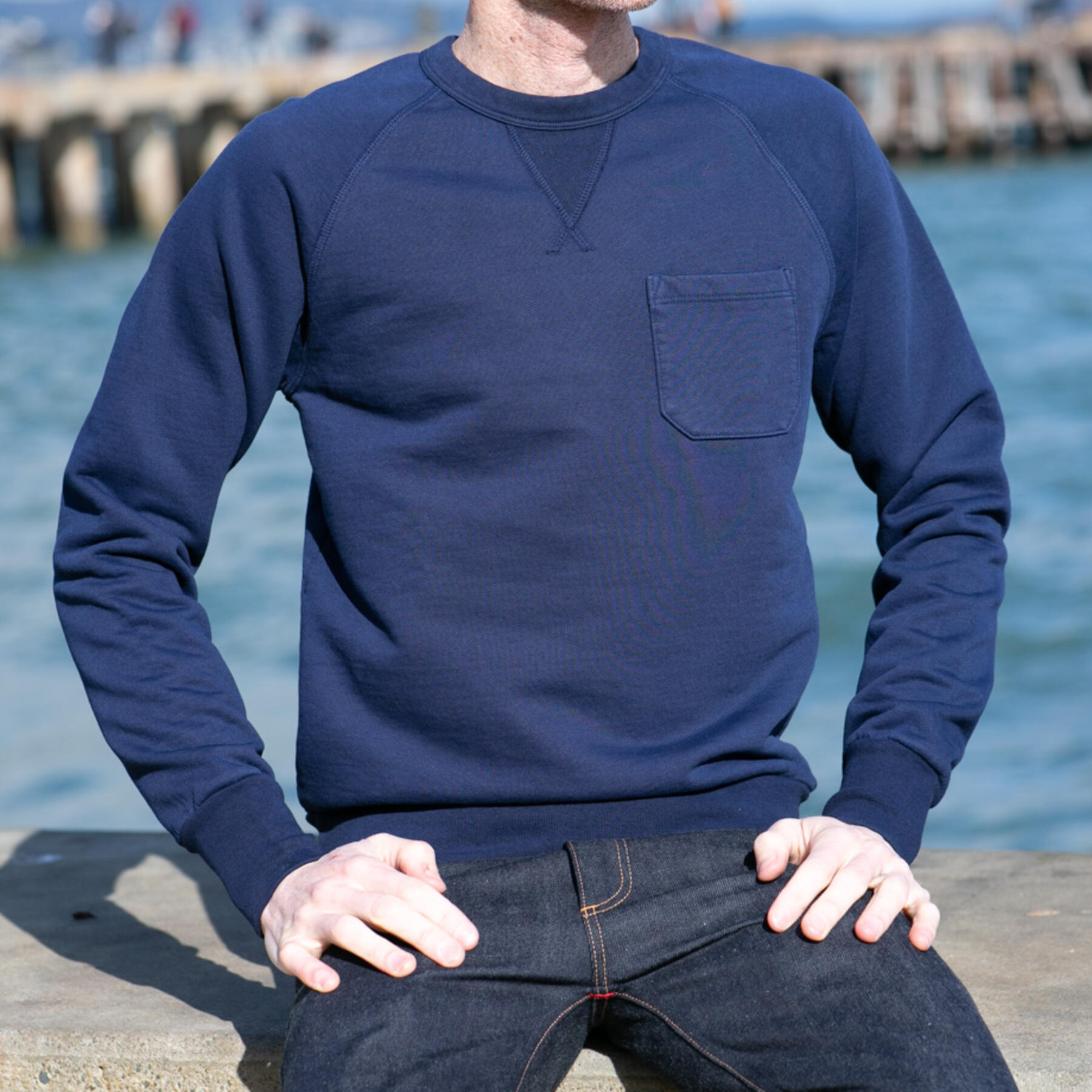 gustin pocket sweatshirt - bright navy