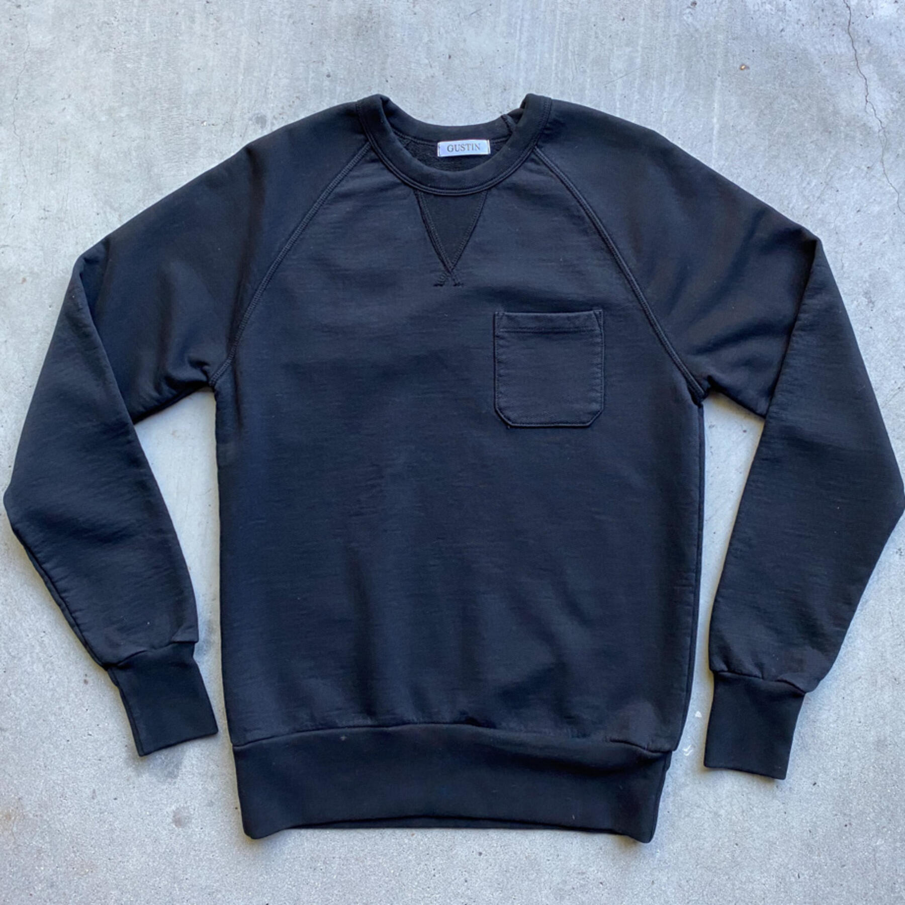 gustin pocket sweatshirt - black