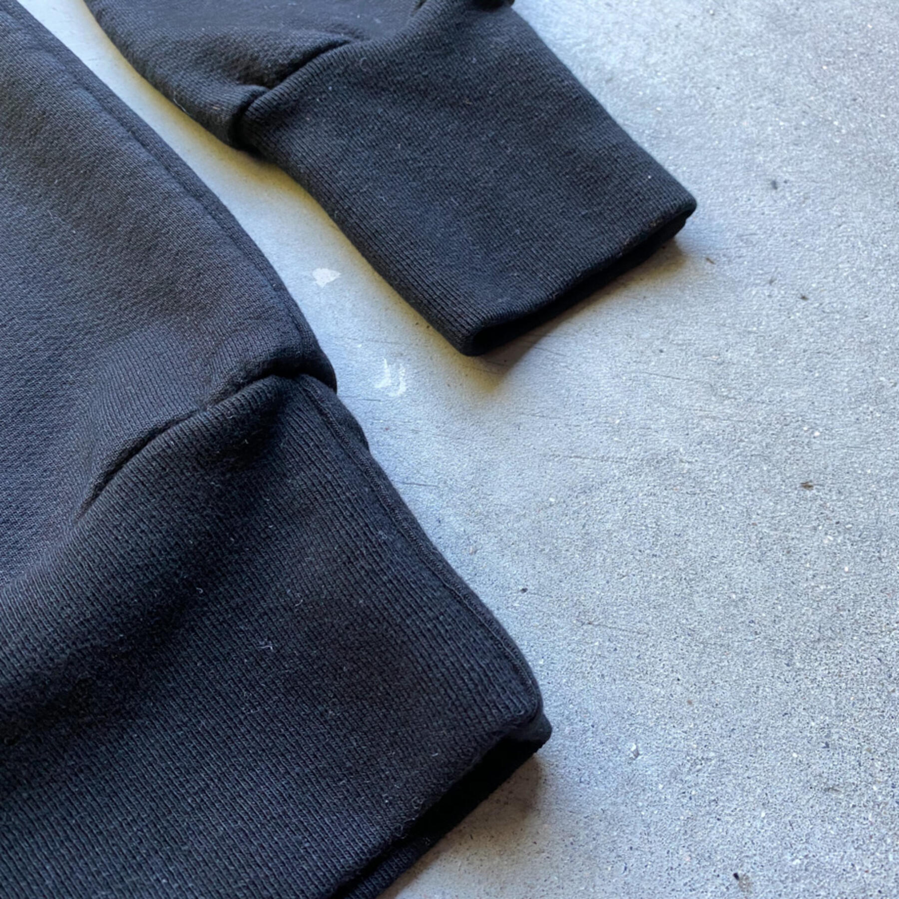 gustin pocket sweatshirt - black