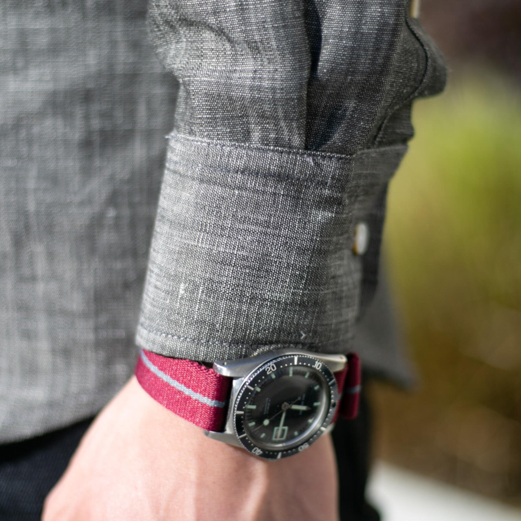 gustin #720 charcoal dye hemp selvedge chambray