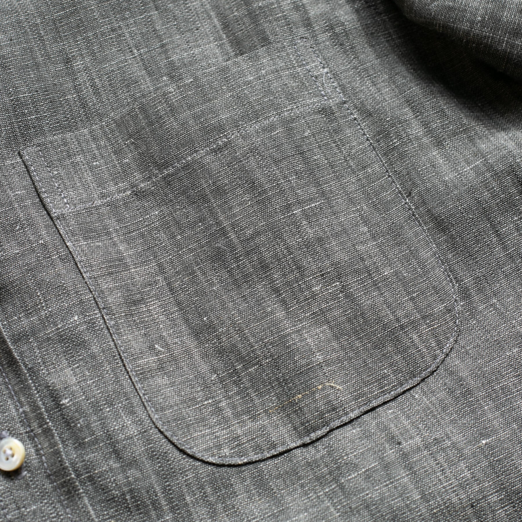 gustin #720 charcoal dye hemp selvedge chambray