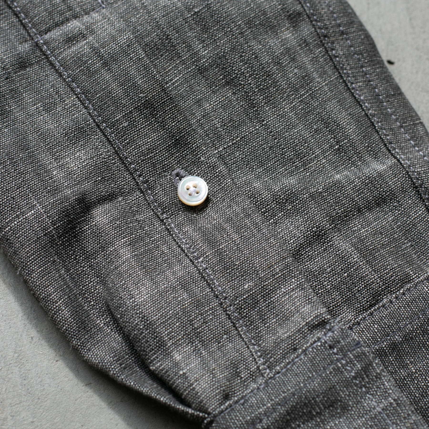 gustin #720 charcoal dye hemp selvedge chambray