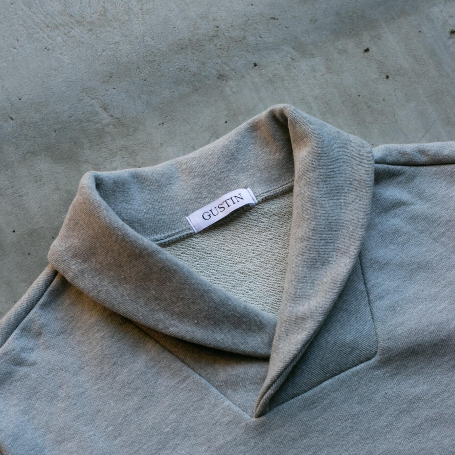 gustin shawl collar french terry - heather grey