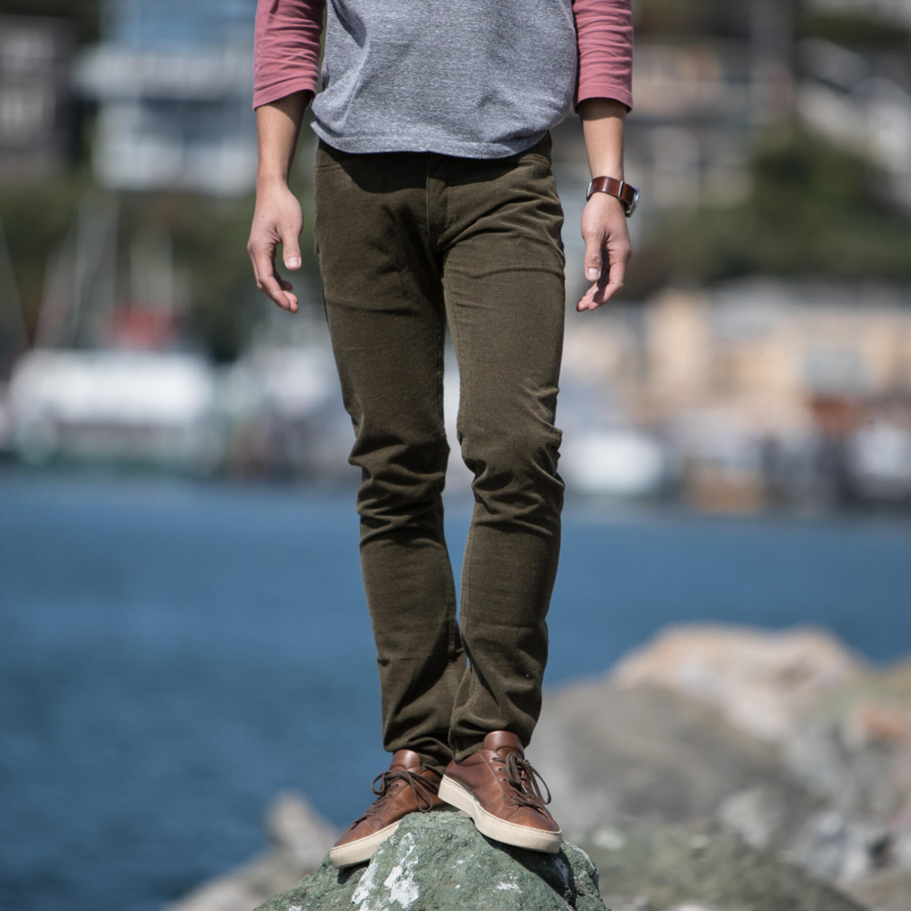gustin #8 featherweight corduroy 5 pocket - olive