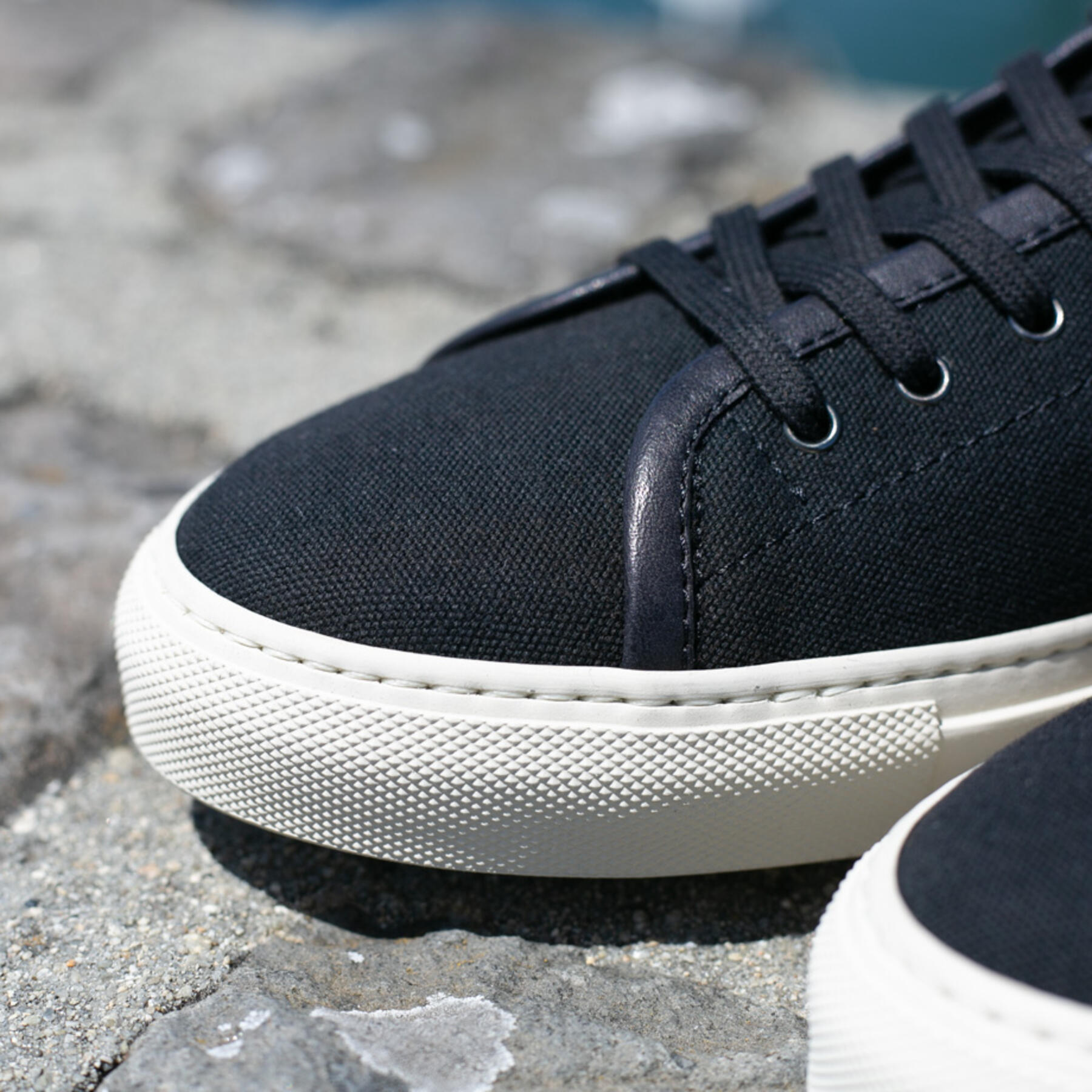 gustin black canvas high top