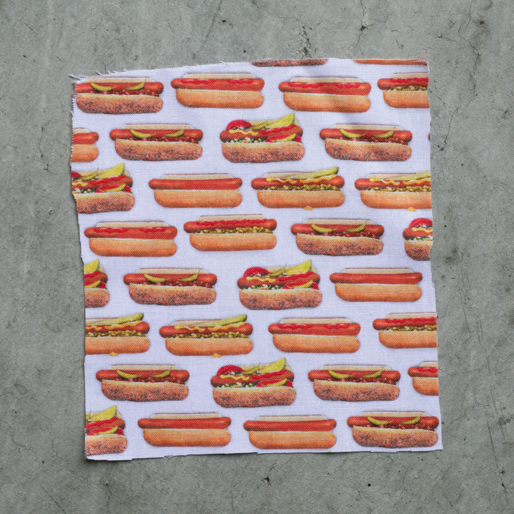 gustin #693 hot dogs short sleeve shirt