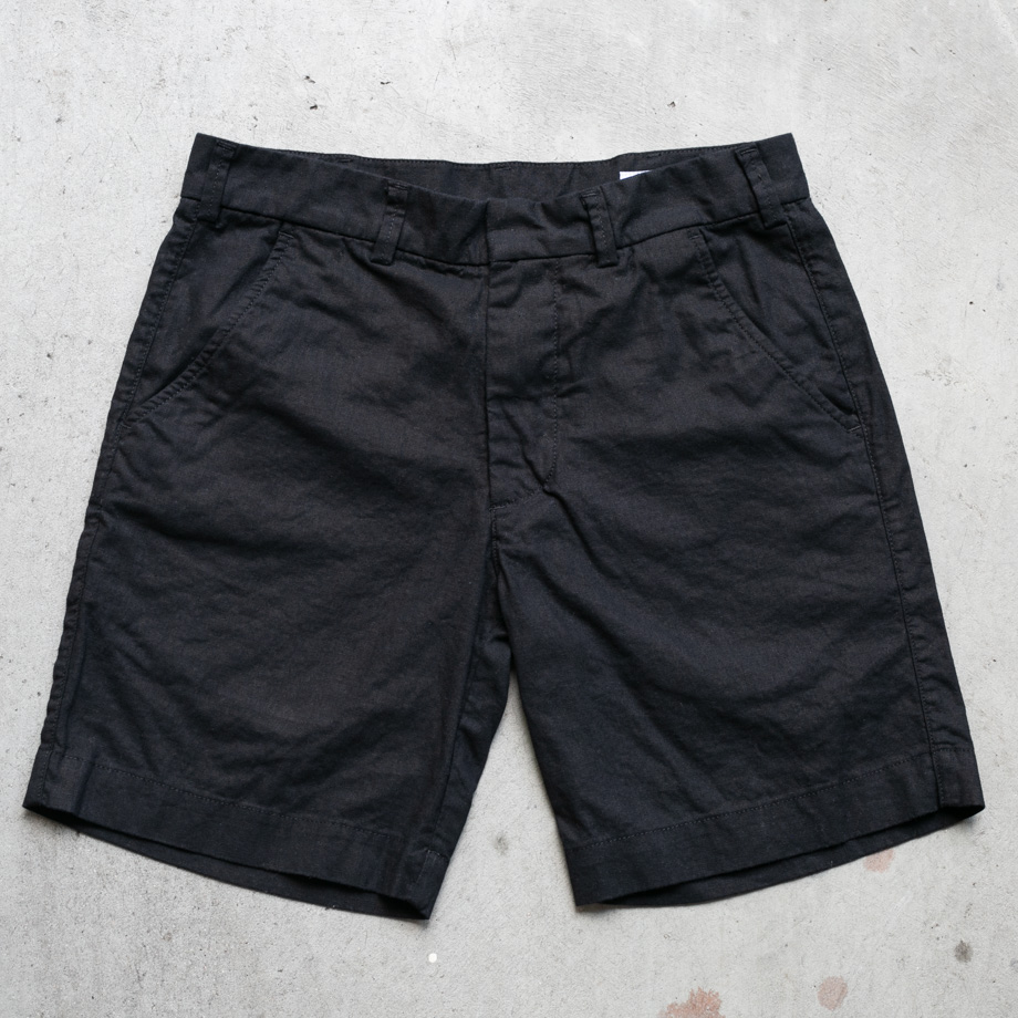 35 Linen Solid Chino Shorts - Black | Gustin | Chino Shorts