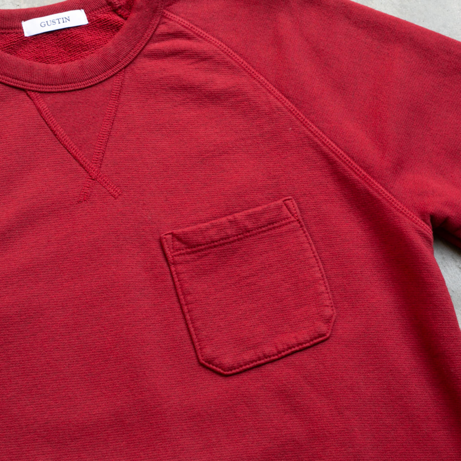 gustin pocket sweatshirt - red