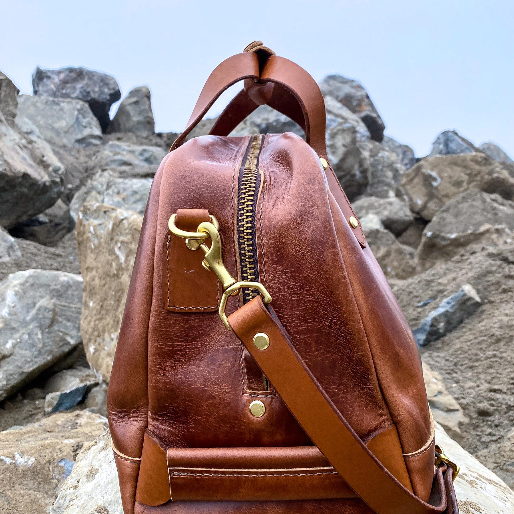 gustin the overnighter - horween cavalier whiskey