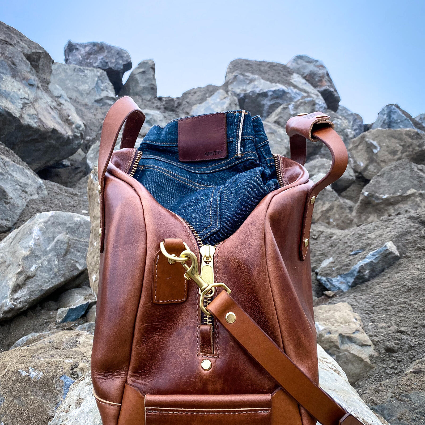 gustin the overnighter - horween cavalier whiskey