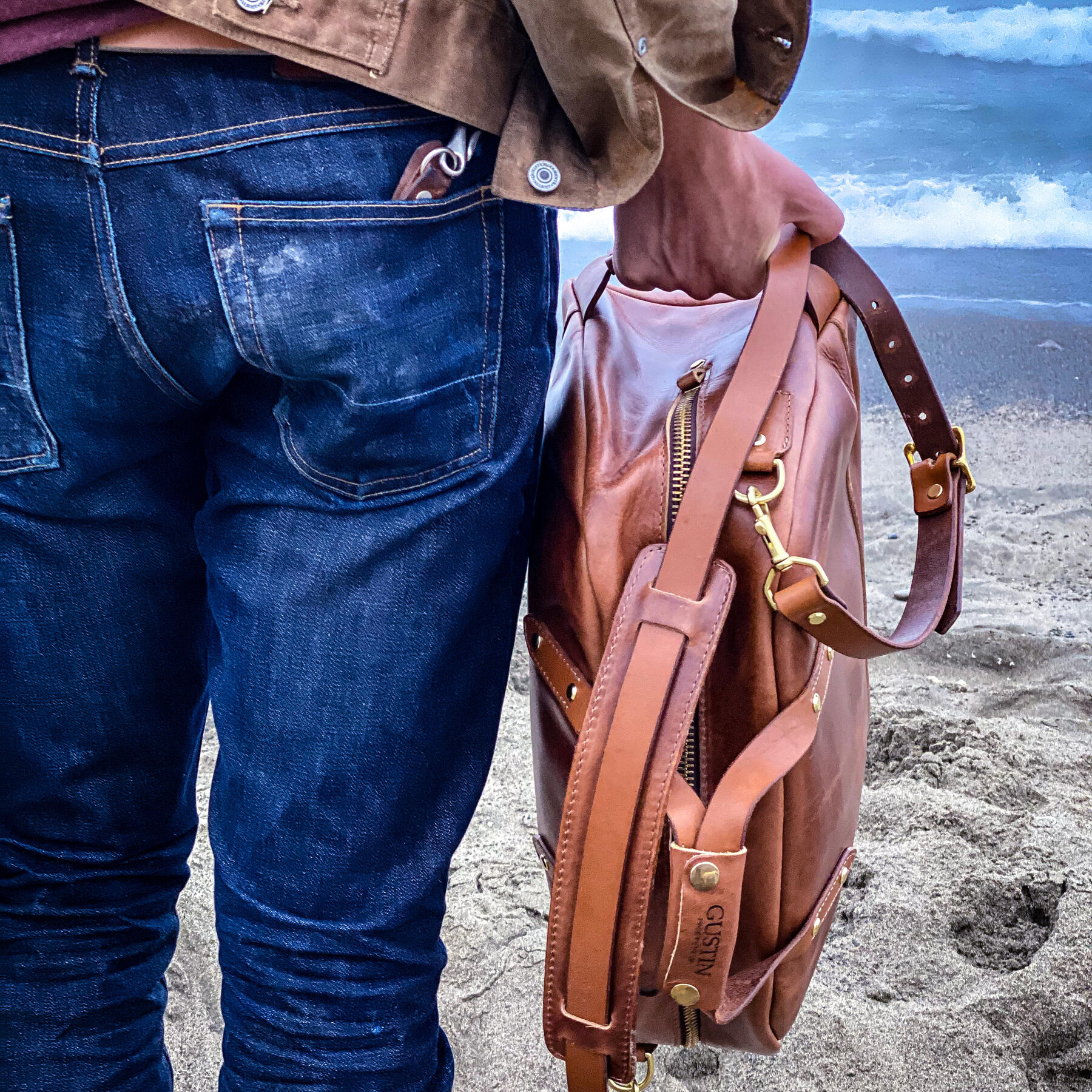 gustin the overnighter - horween cavalier whiskey