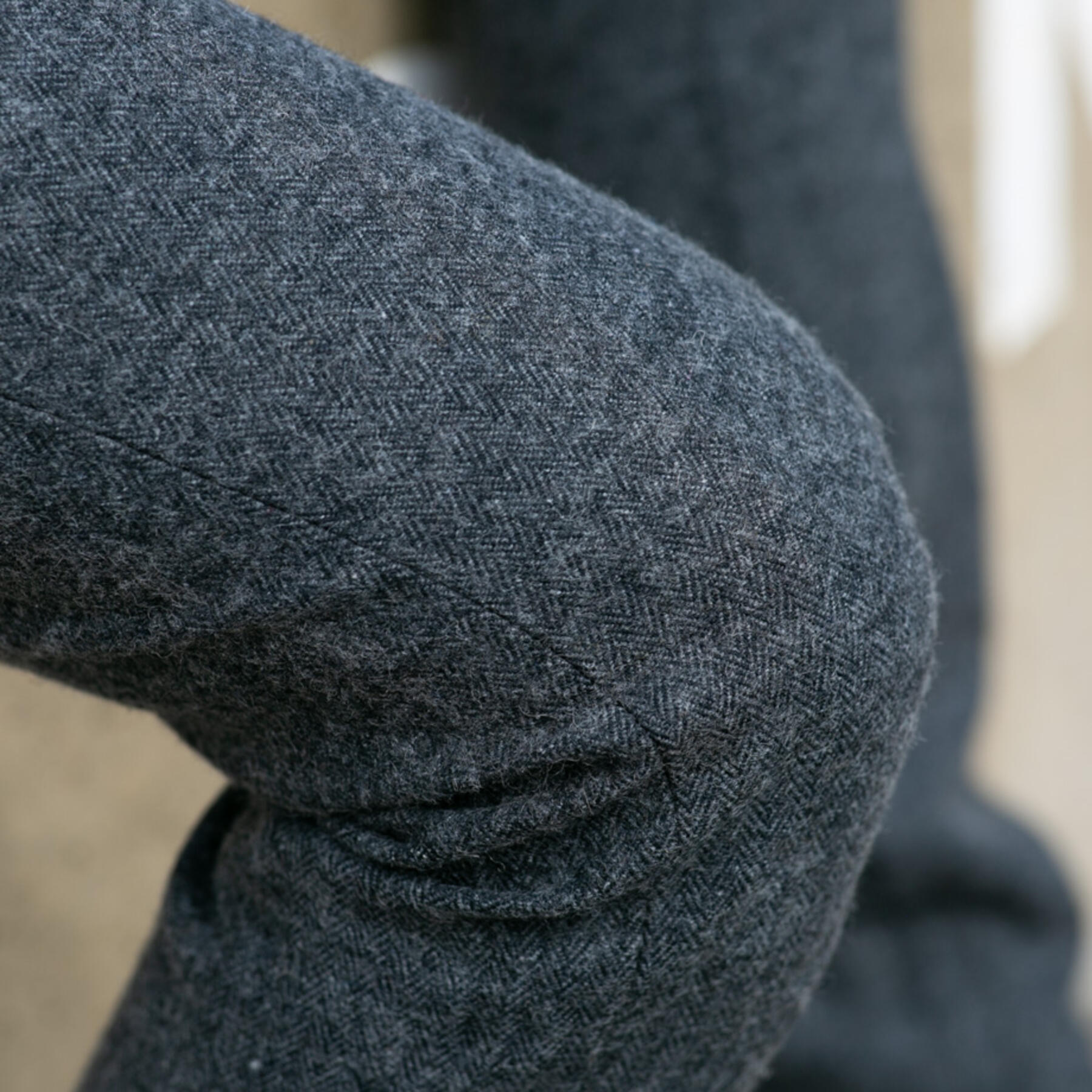 gustin #49 wool herringbone 5 pocket - charcoal x black