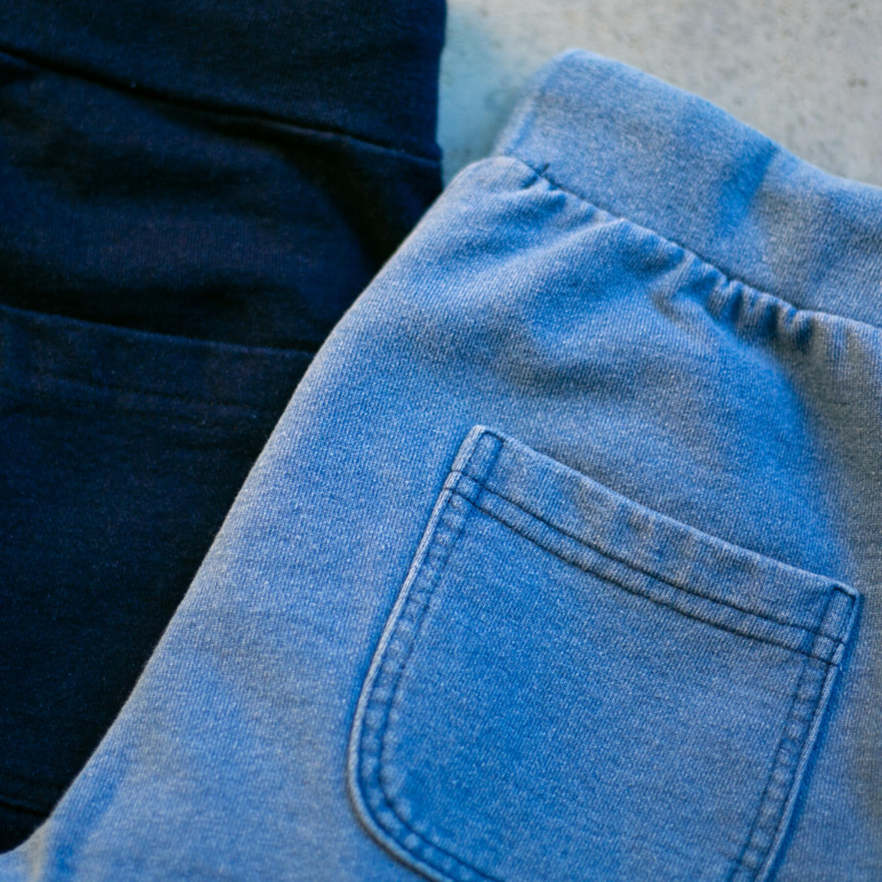 gustin indigo dyed sweatpants 2 pack (dark, vintage)
