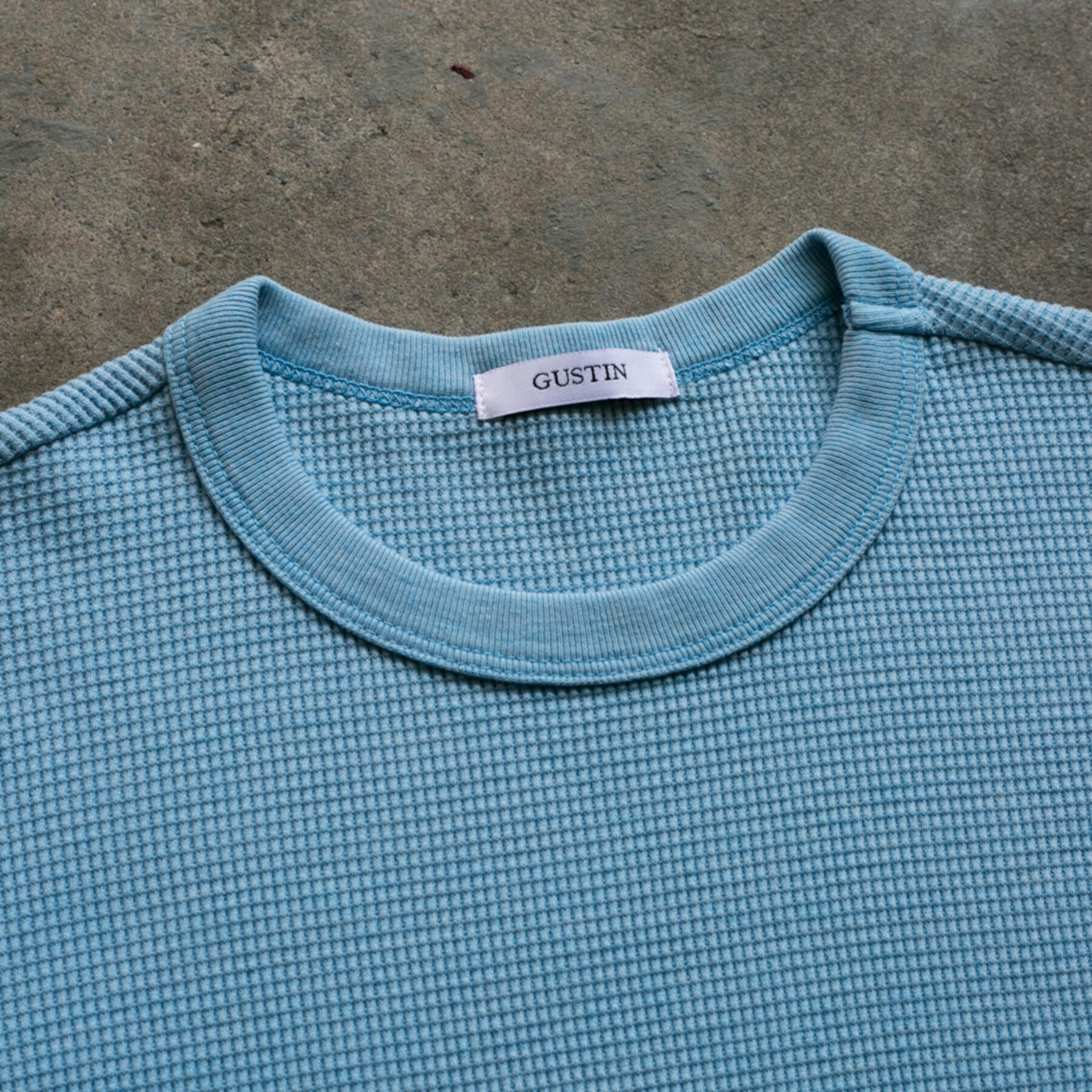 gustin waffle crewneck - sky