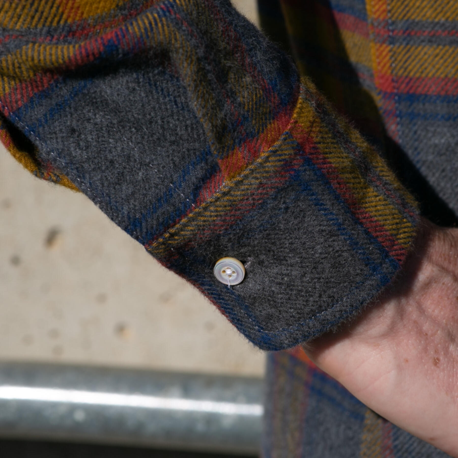 gustin #788 ultrasoft retro flannel - charcoalxpumpkin