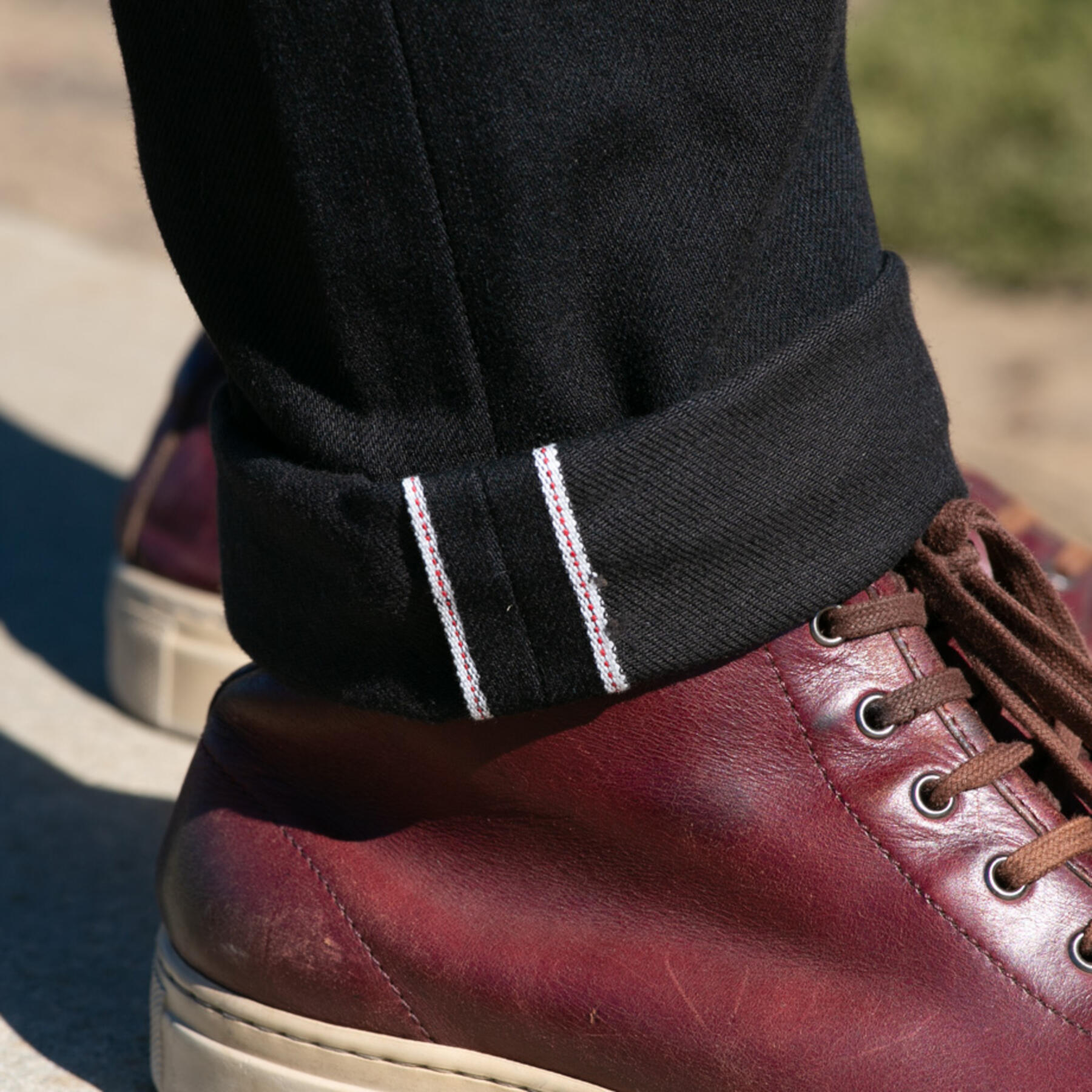 gustin #496 4 way stretch selvedge - black x black