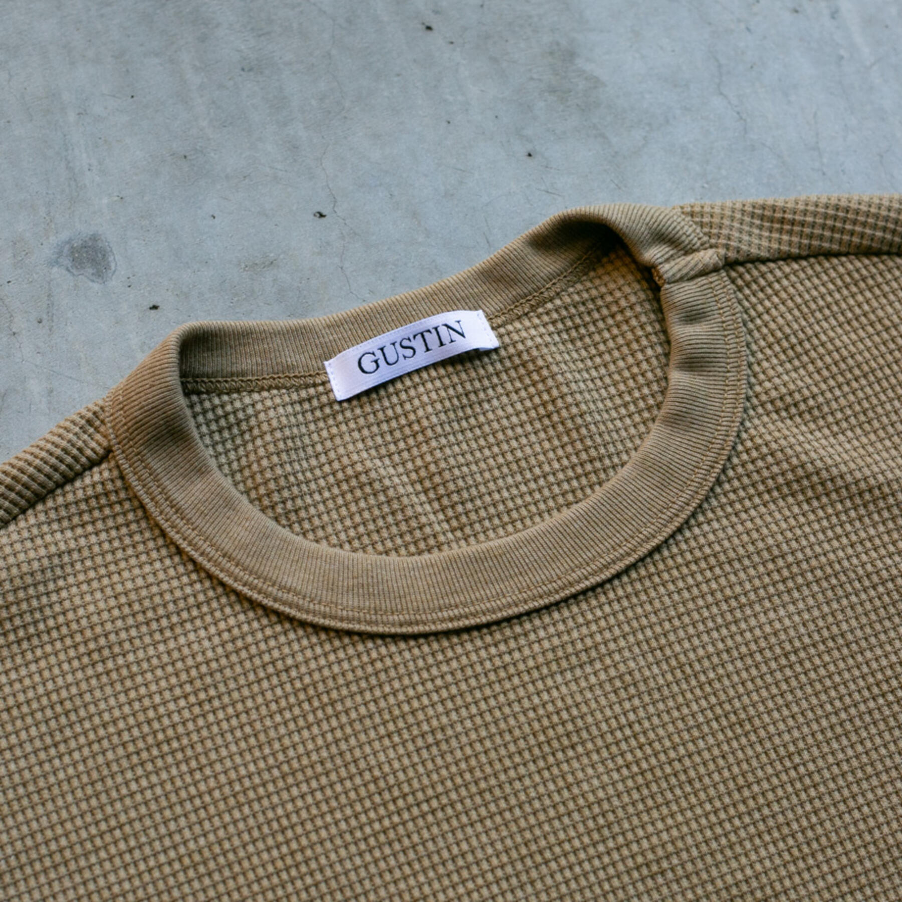 gustin waffle crewneck - gold brown