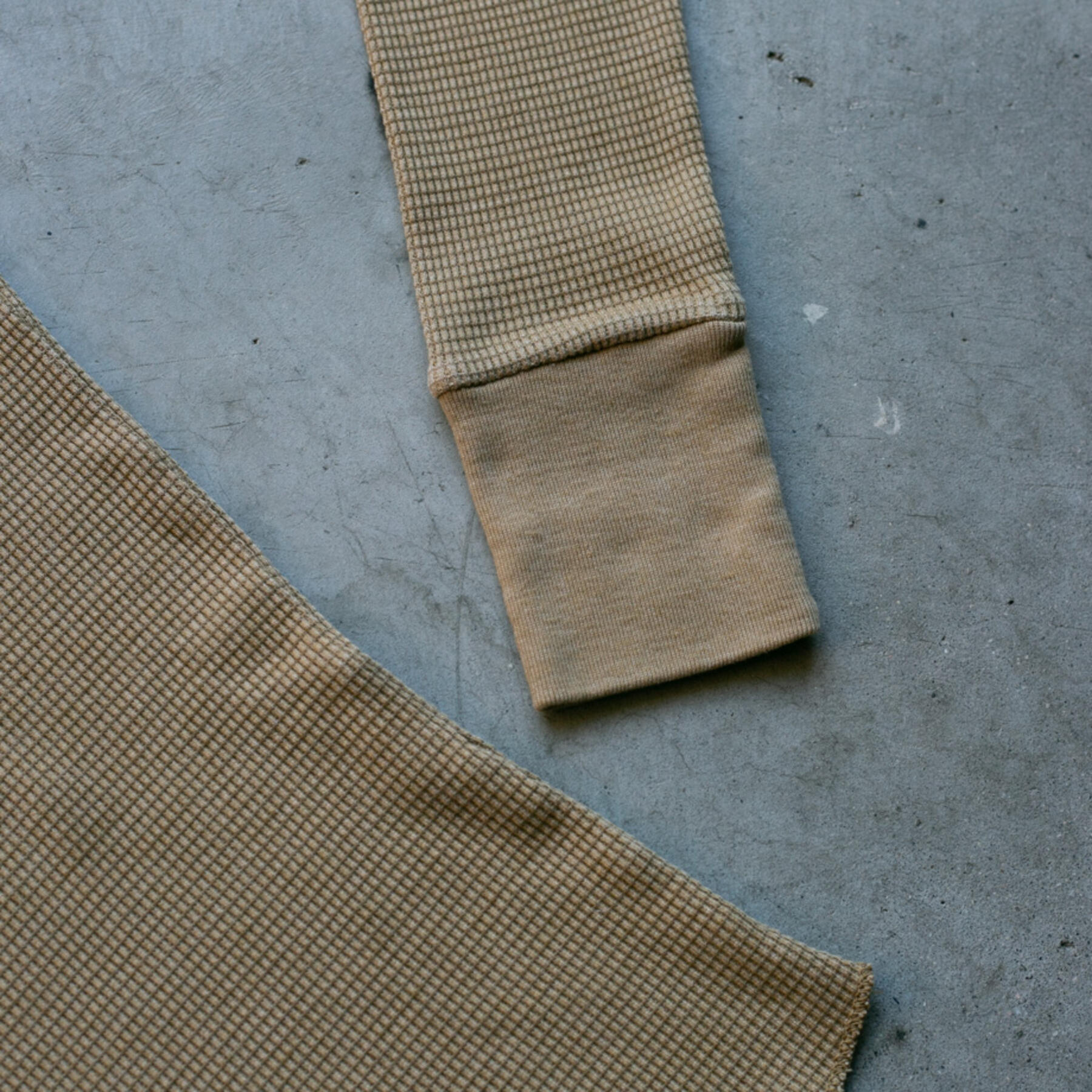 gustin waffle crewneck - gold brown
