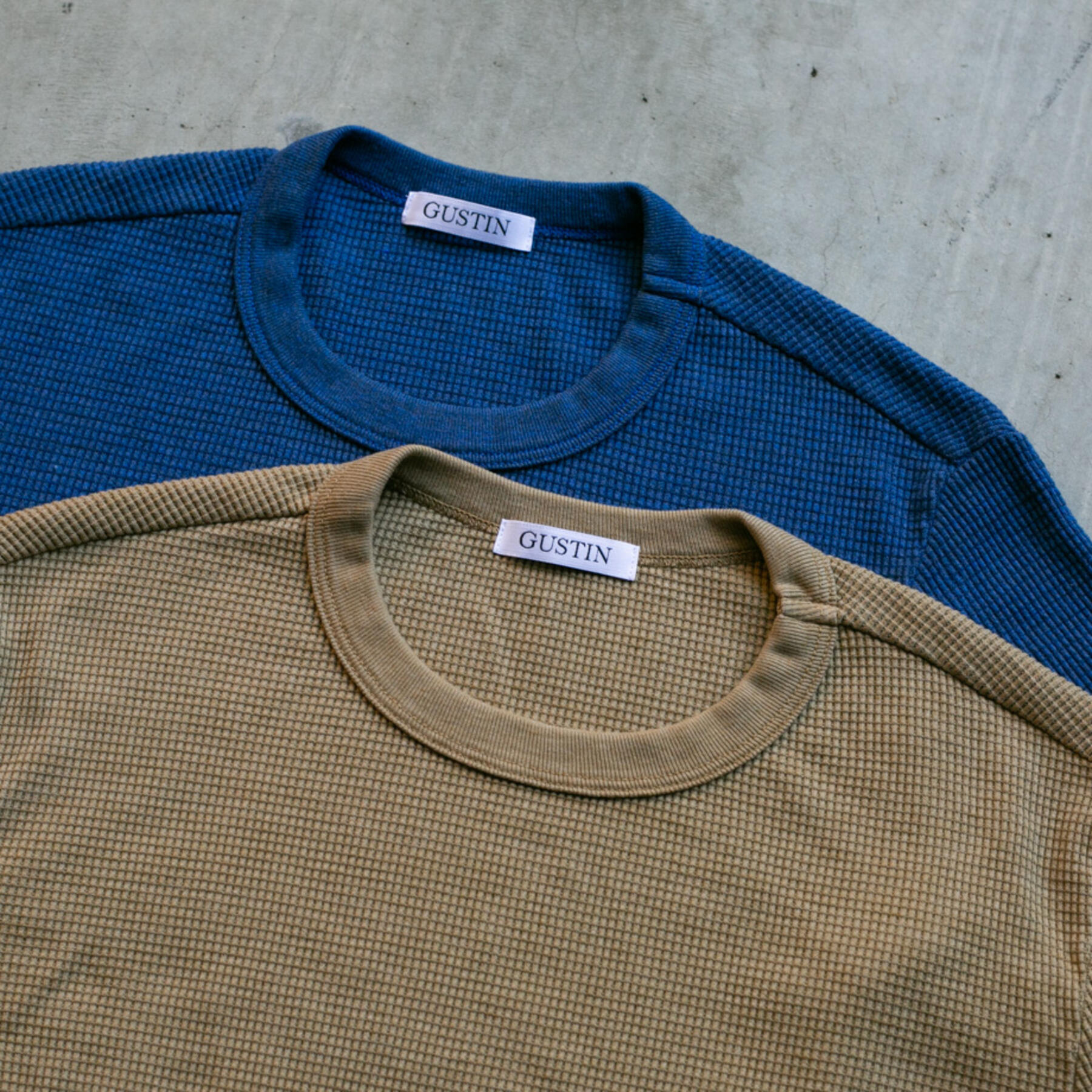 gustin waffle crewneck 2 pack (gold brown, royal blue)