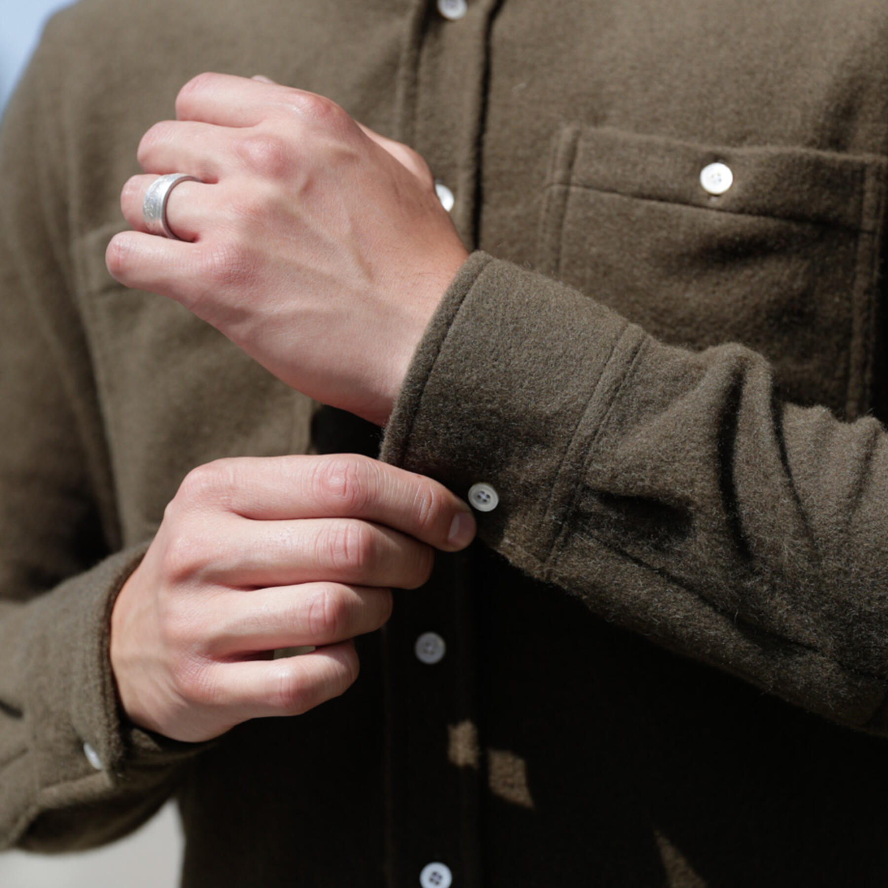 gustin #803 the wool flannel - olive