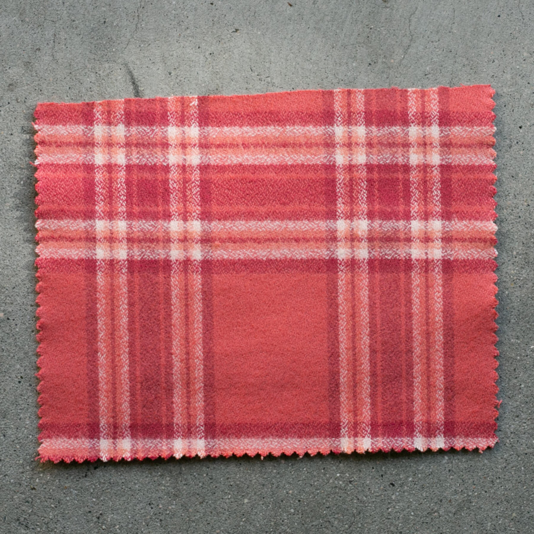 gustin #806 retro melange flannel - brick red