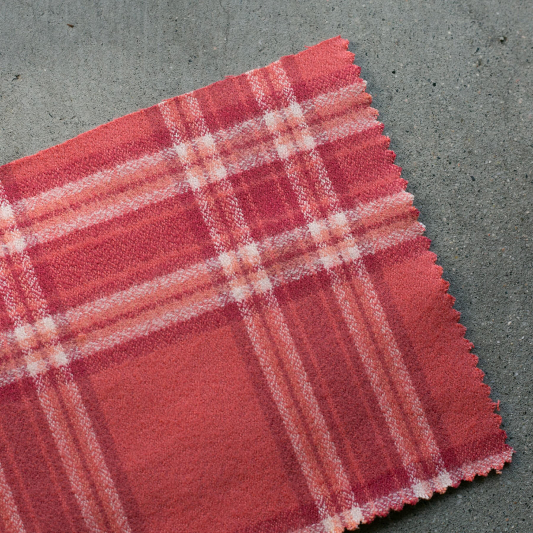 gustin #806 retro melange flannel - brick red