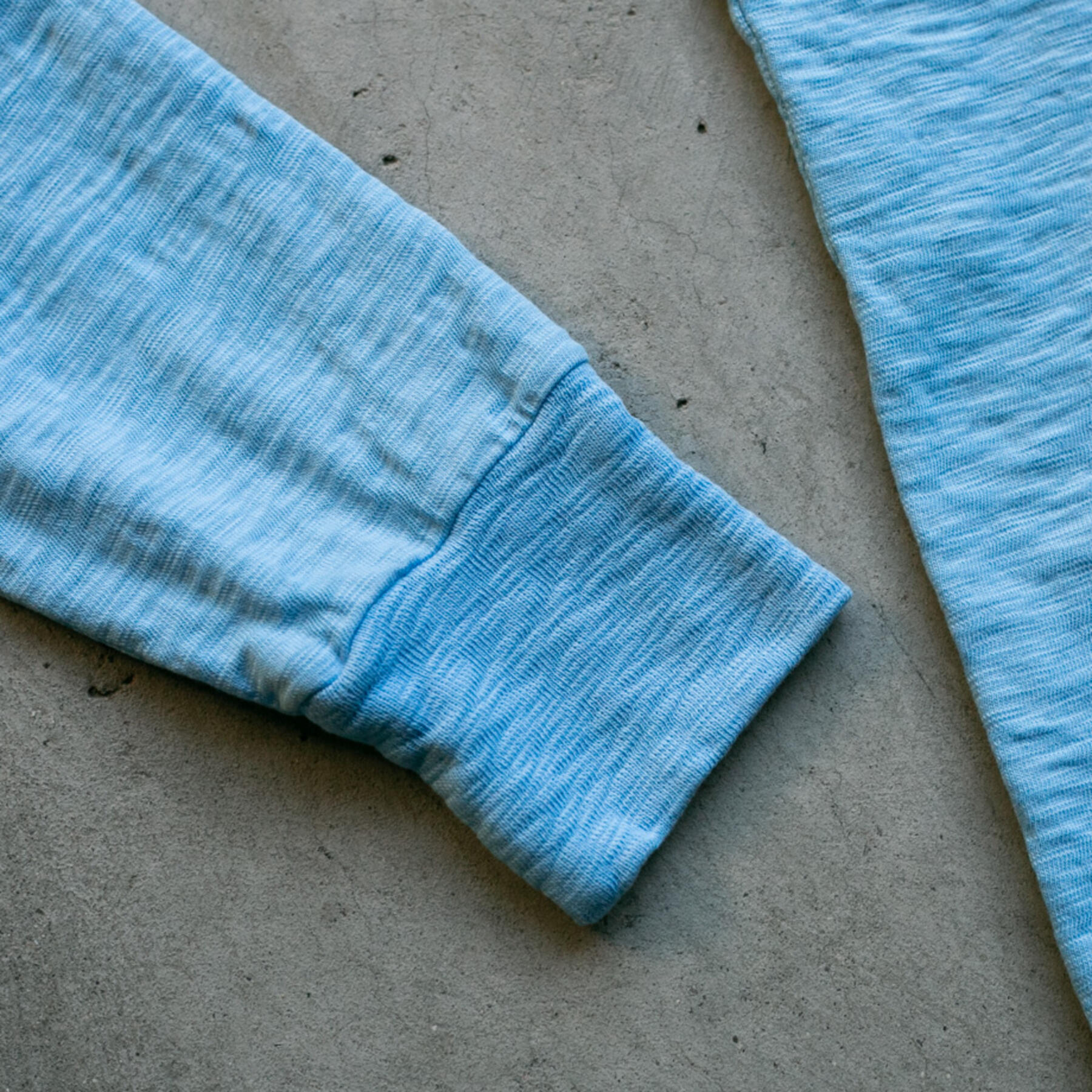 gustin big slub henley - sky