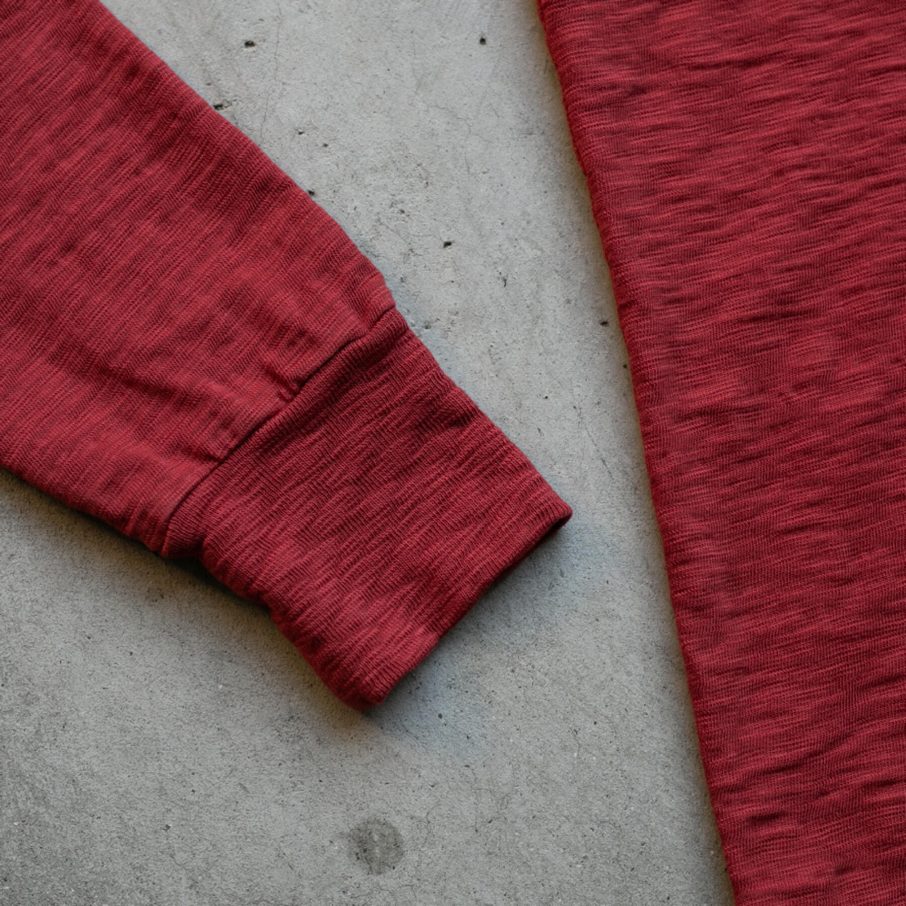 gustin big slub henley - deep red